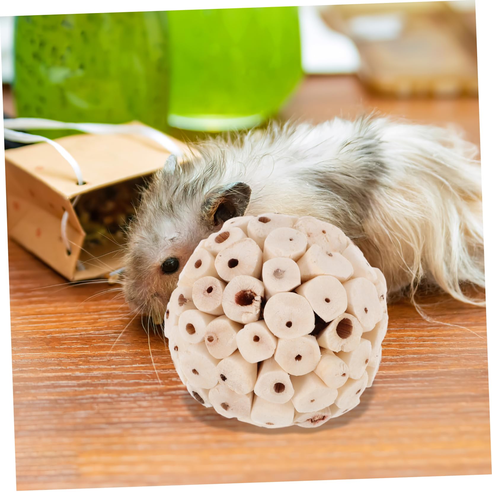 SUPVOX 6 Piezas Juguetes Masticables Naturales para Conejos Cobayas y Hámsteres de Blandas Comestibles para Roer y Estimular la Alimentación de Pequeños Animales Domésticos