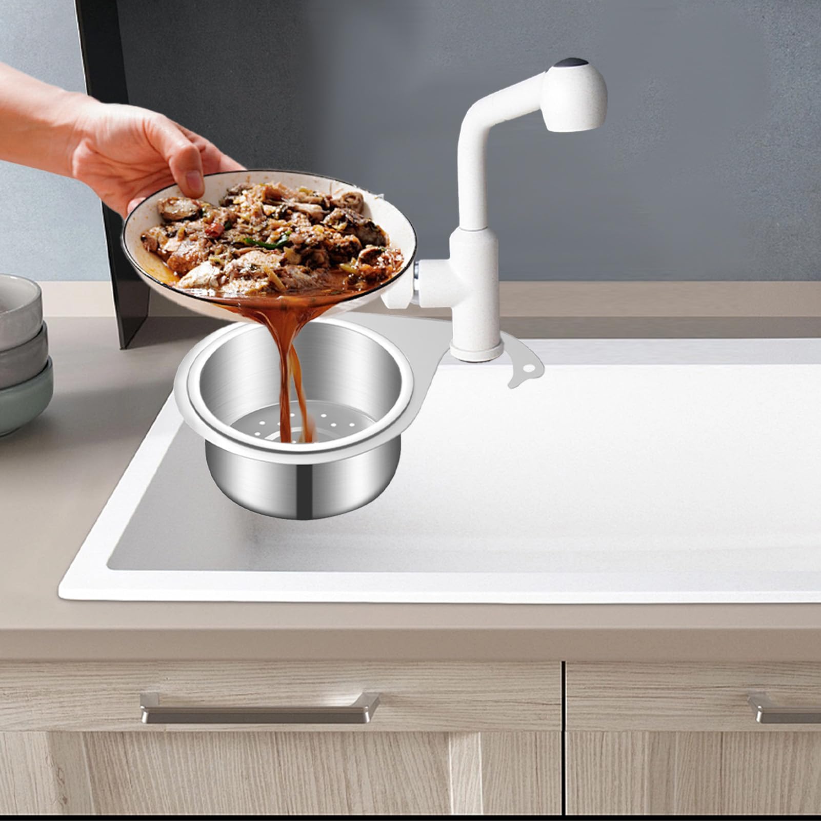 Colino per lavello da cucina in acciaio inox con cestello a maglia fine