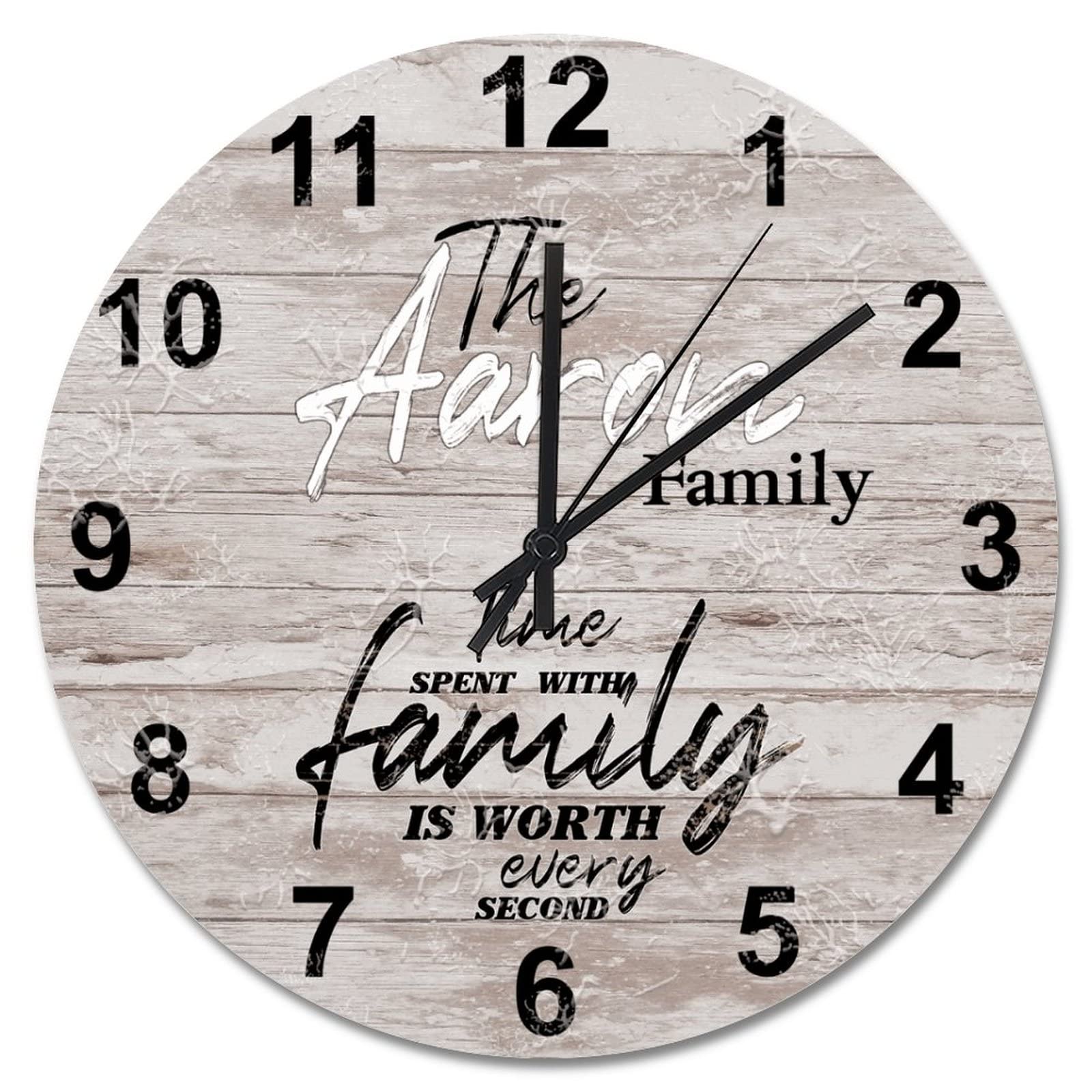 Horloge murale en grain de bois : chaque seconde en famille devient un souvenir précieux