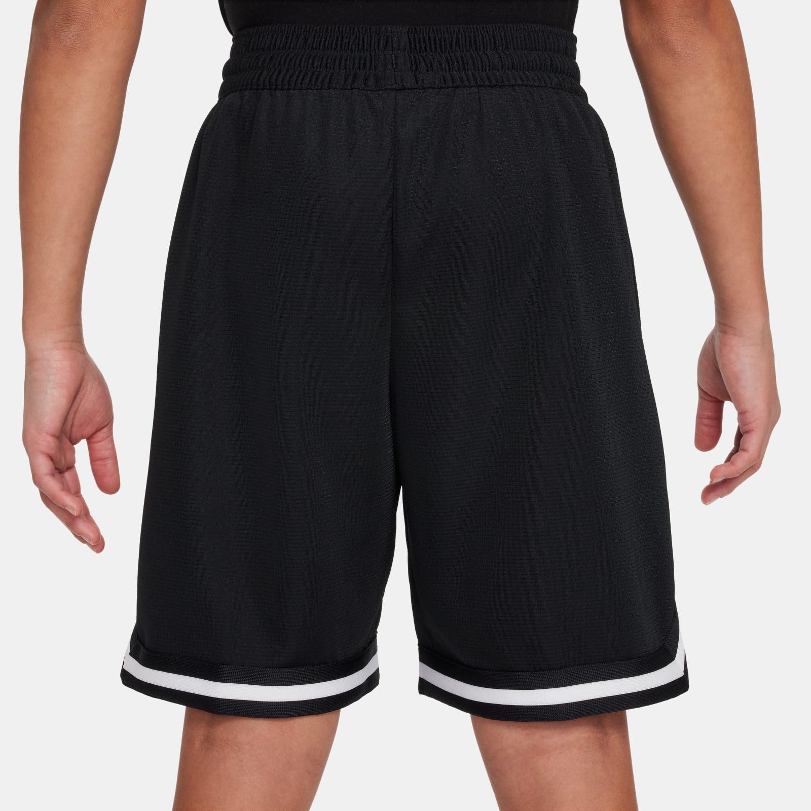 Nike Dri-Fit DNA FJ6802-010 Short de Basketball pour Enfants Plus âgés (garçons) Noir/Blanc Taille S
