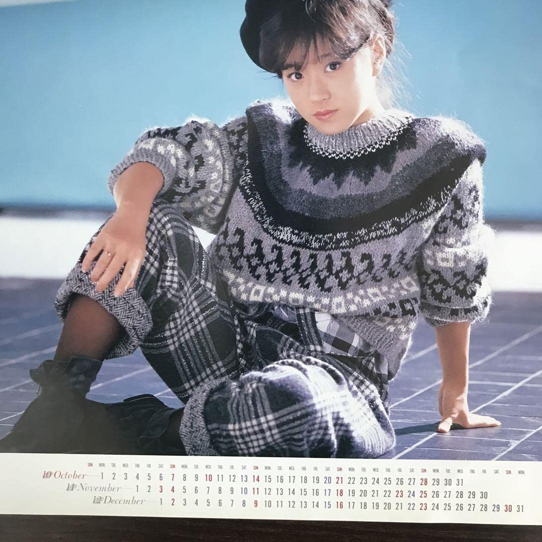 Amazon | 中森明菜 1984年カレンダー | アダルトカレンダー | 文房具 