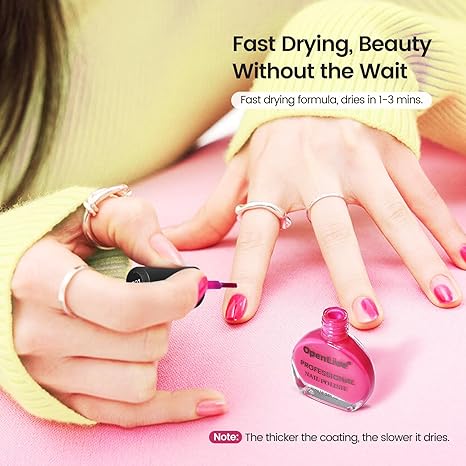 Summer Nail Colors 2025: Trendy Polish Set!