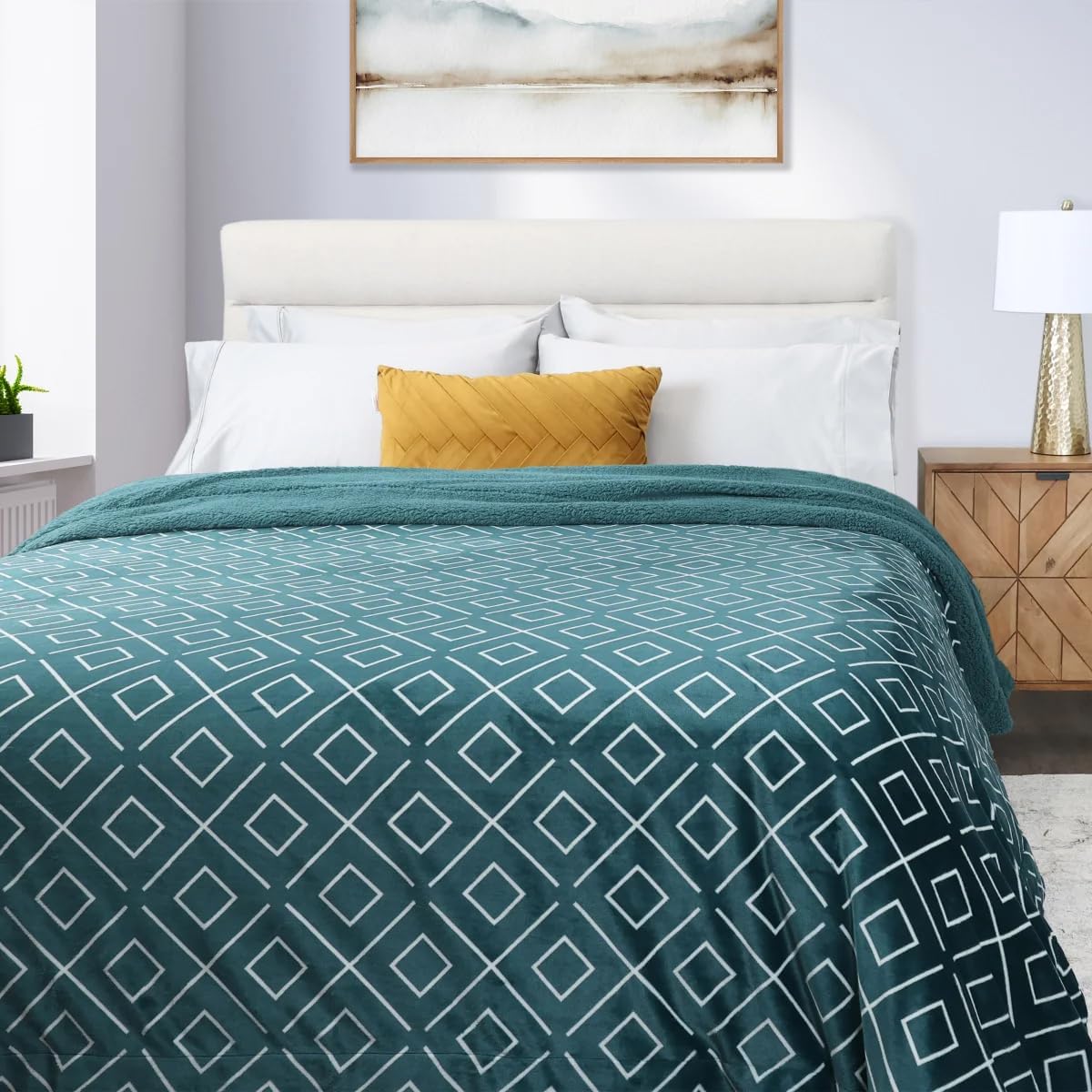 Life Comfort Decorative Premium Mixed Yarn Throw Blanket - 60x70 Inch, Ultra Soft for Living Room, Bedroom, & Sofa Couch, Textured Faux Fur (Blanket (90 by 92), Green (Reversible Sherpa Fleece))