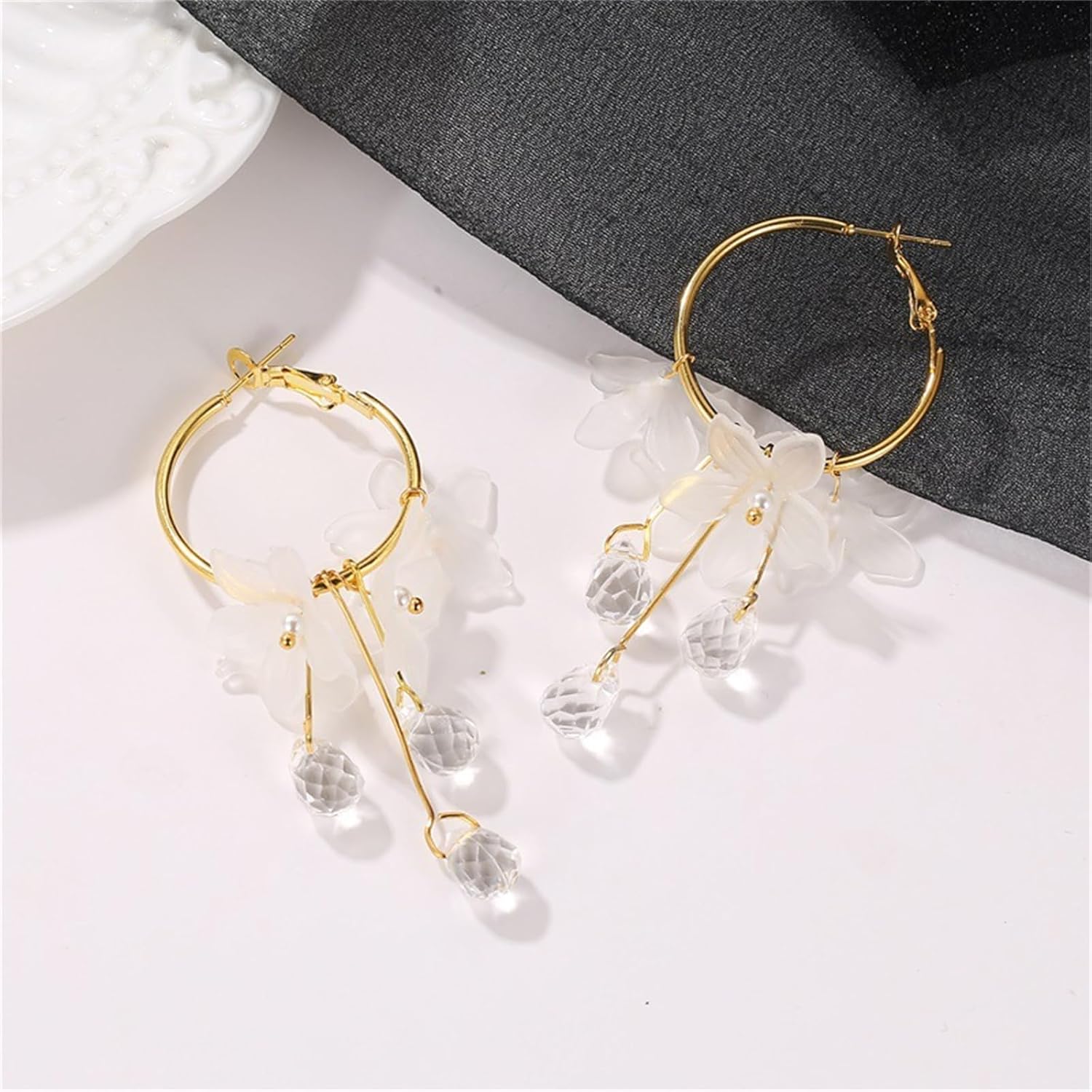 Vintage Flower Fringe Earrings Bohemian Crystal Flower Drop Dangle Drop Earrings Elegant Romantic Shell Pearl Studs Ocean Theme Sweet Double Acrylic Dangle Earrings Jewelry for Women - Image 2