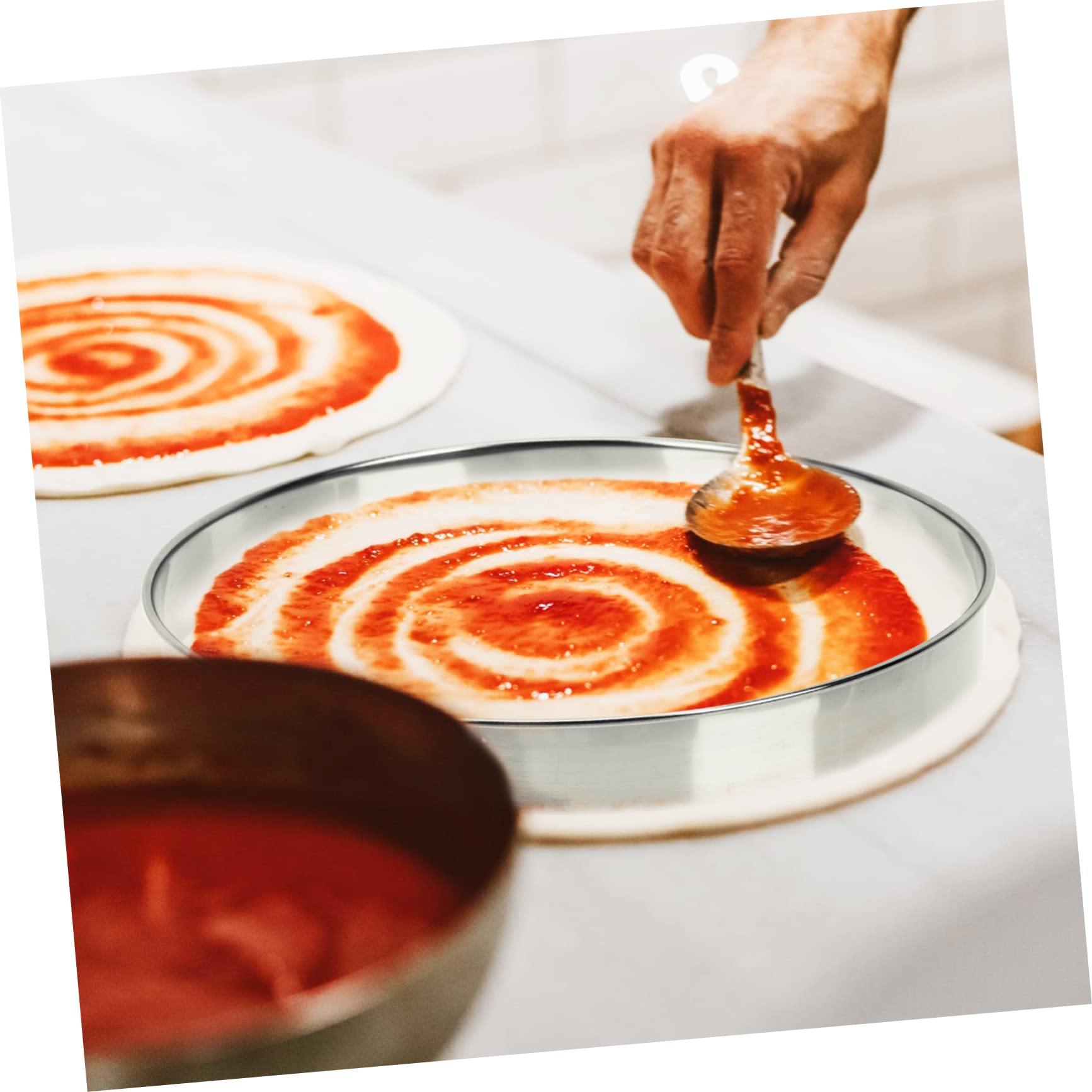 BRIGHTFUFU Household Pizza Saucing Ring Heat Resistant Pizza Prep Tool for Baking Deep Round Making Ring for Adding Toppings Without Spills and Wear Resistant Design
