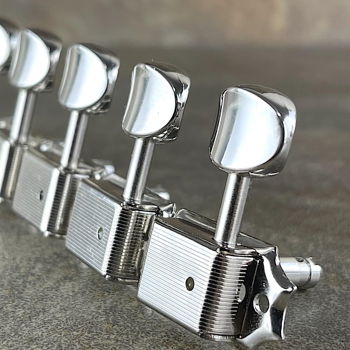 Gotoh SD91-MG-05M Afinadores de bloqueo, níquel R6, Magnum Lock zurdos