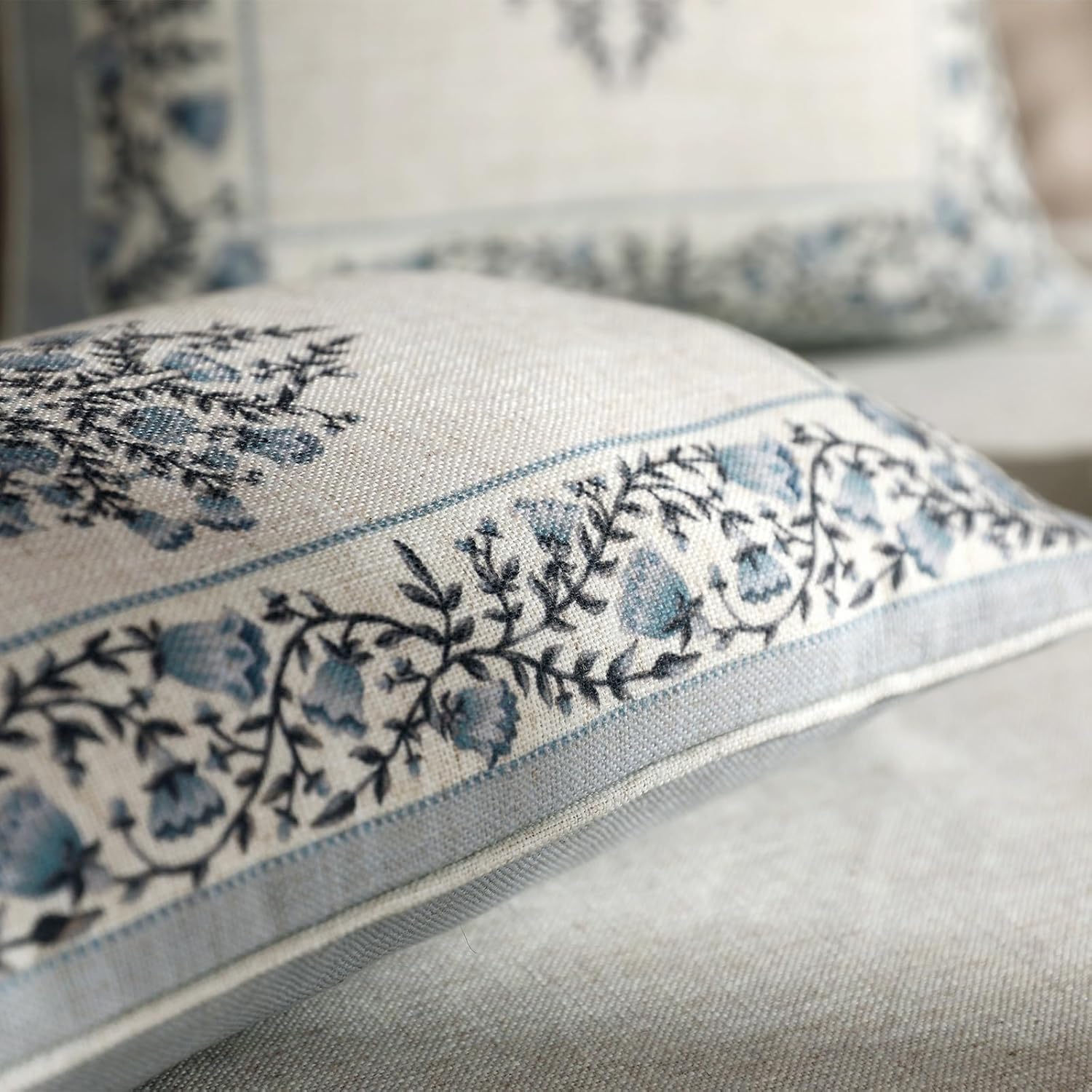 ISAENNE Design Linen Square Throw Pillow Covers 18"x18" Pack of 2, Cottage Farmhouse Cushion Covers with Thorn Vine Pattern for Bed, Living Room, Outdoor, Car