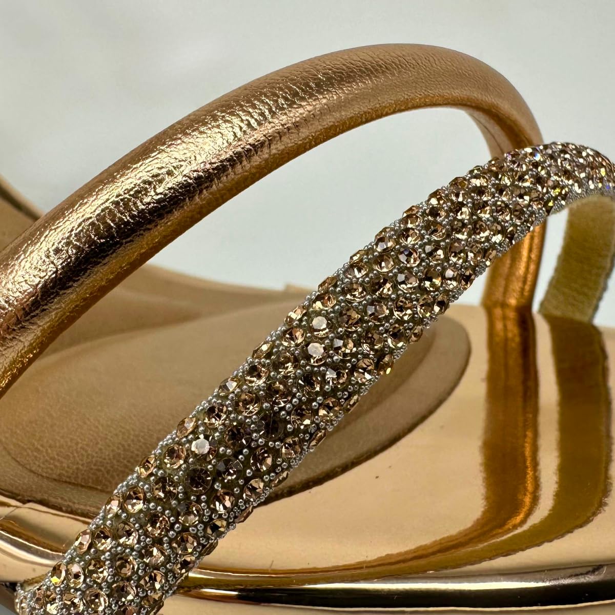 Sandália Feminina Multicolor Laranja Siciliano Pink Beira Rio 8436.213 em promoção! Veja a oferta e mais achadinhos de Sandálias 3 Hoje é o melhor dia para comprar Sandália Feminina Multicolor Laranja Siciliano Pink Beira Rio 8436.213 com aquele preço maroto! Promoção! Aproveite a oferta! 3