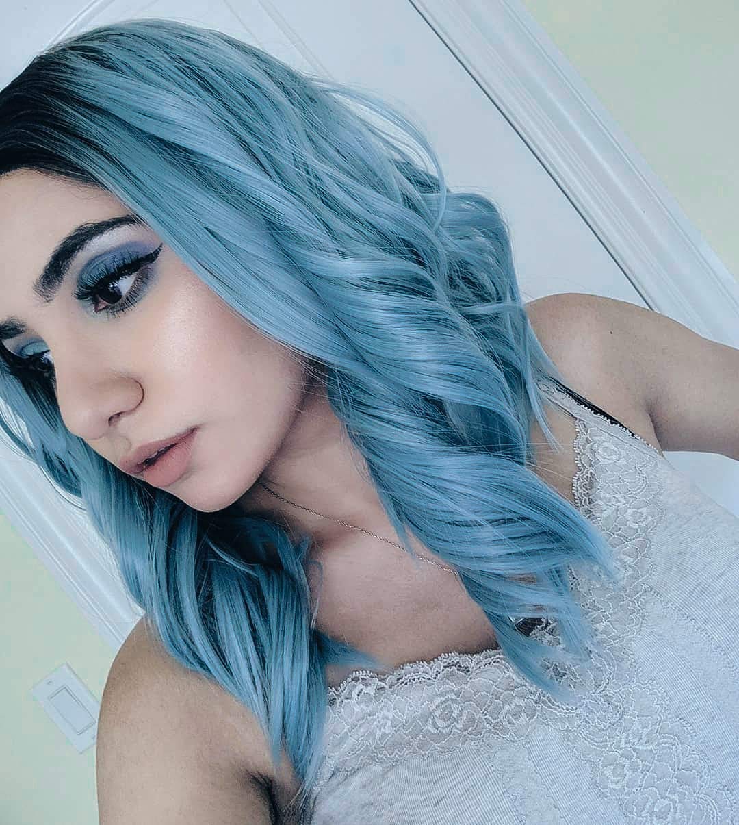 K'ryssma Blue Lace Front Wig Ombre Black Roots Short Bob Wig for Women 2 Tone Black to Blue Wavy Synthetic Lace Wigs