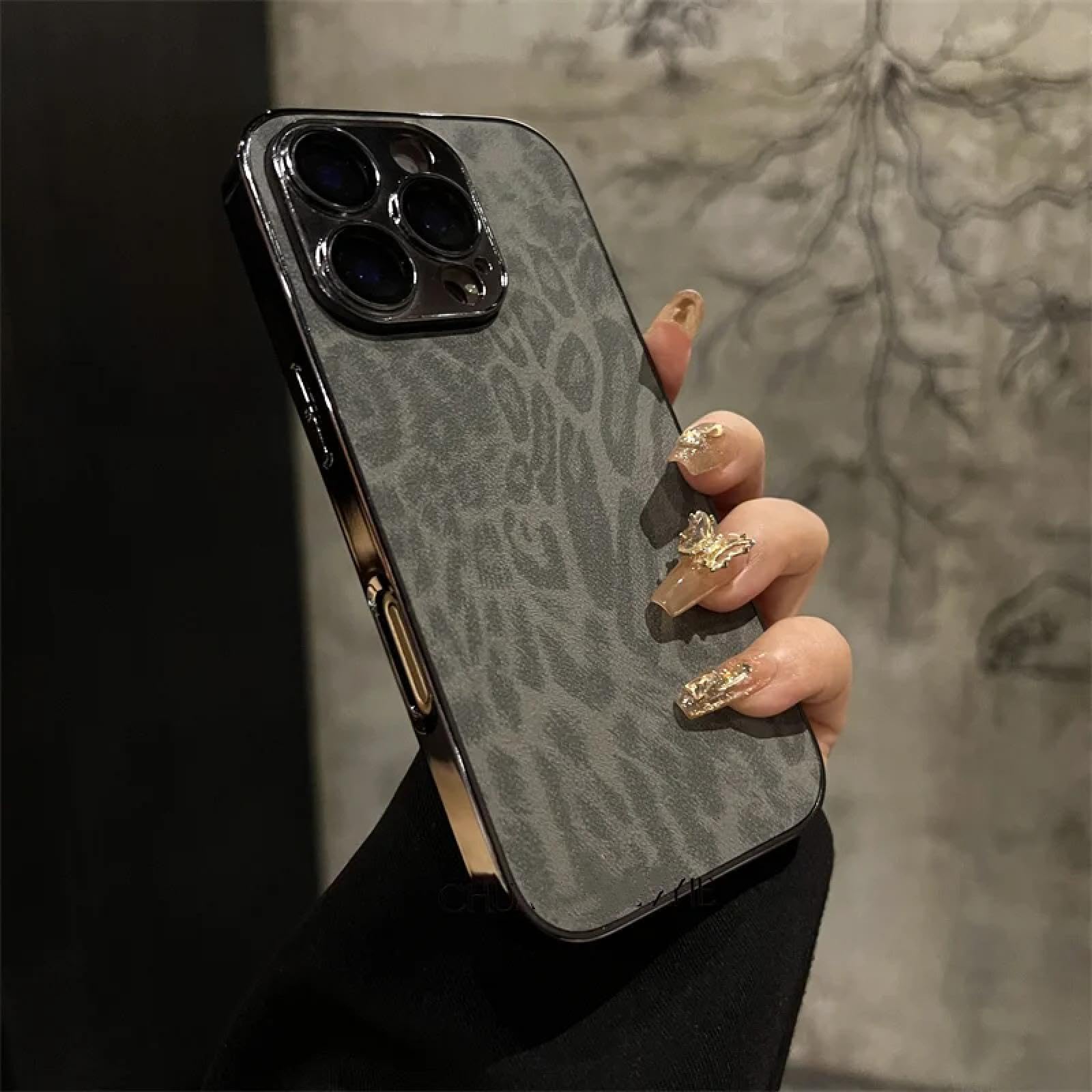 Amazon.co.jp: RNOZX iPhone 16用 高級メッキテクスチャレザーケース