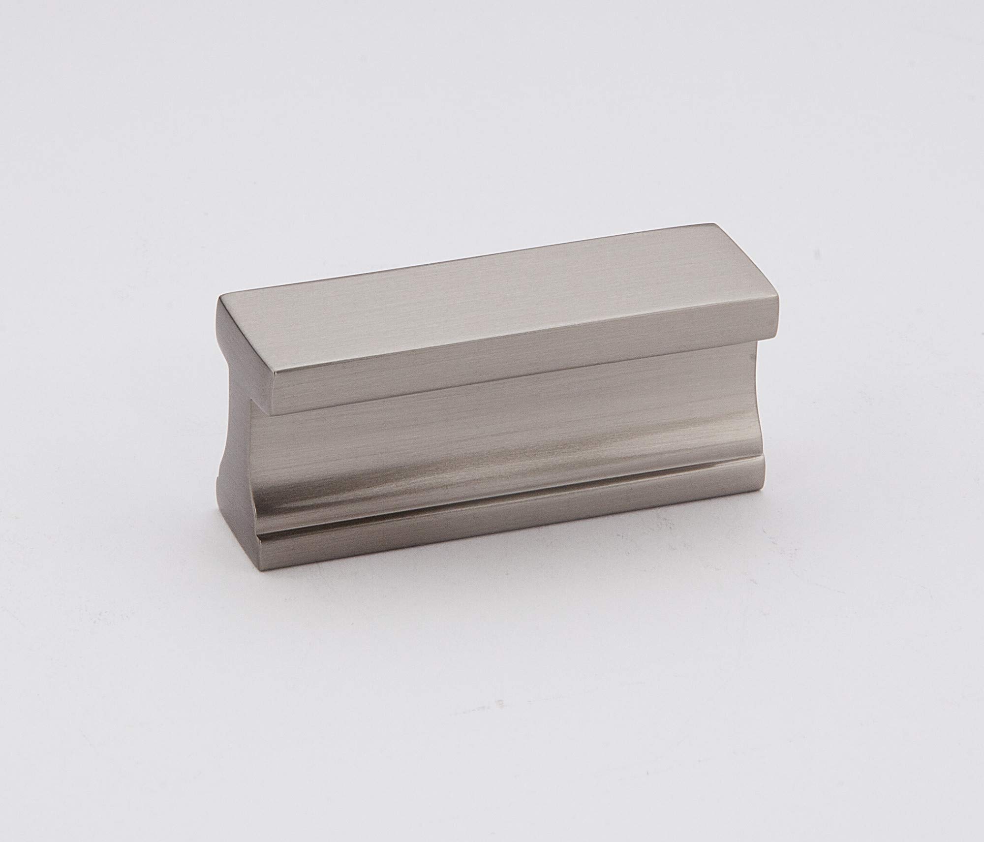 Alno Inc 1 1/2" Center Tab Pull Finish: Satin Nickel