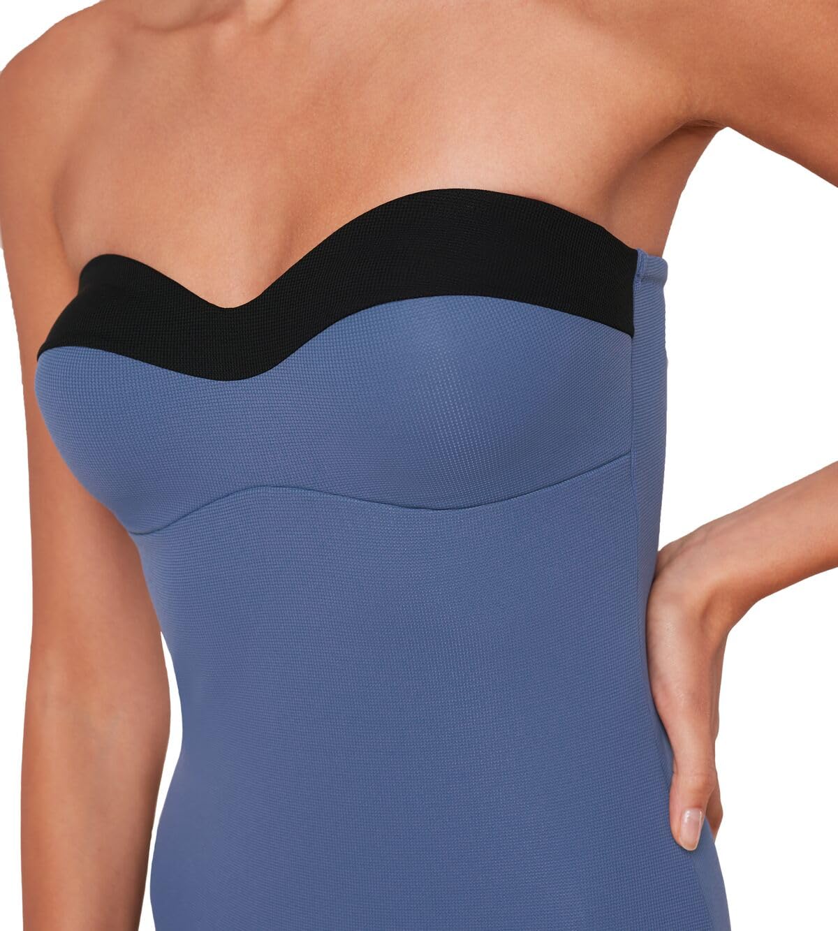 Triumph Summer Glow OPD 01 SD Traje de baño de una Pieza Mujer