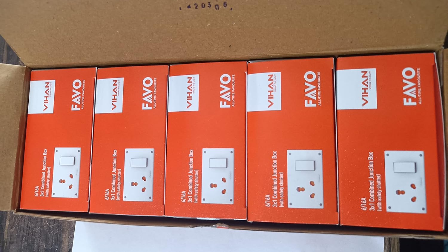 16A Combine switch socket 16A Combine switch socket