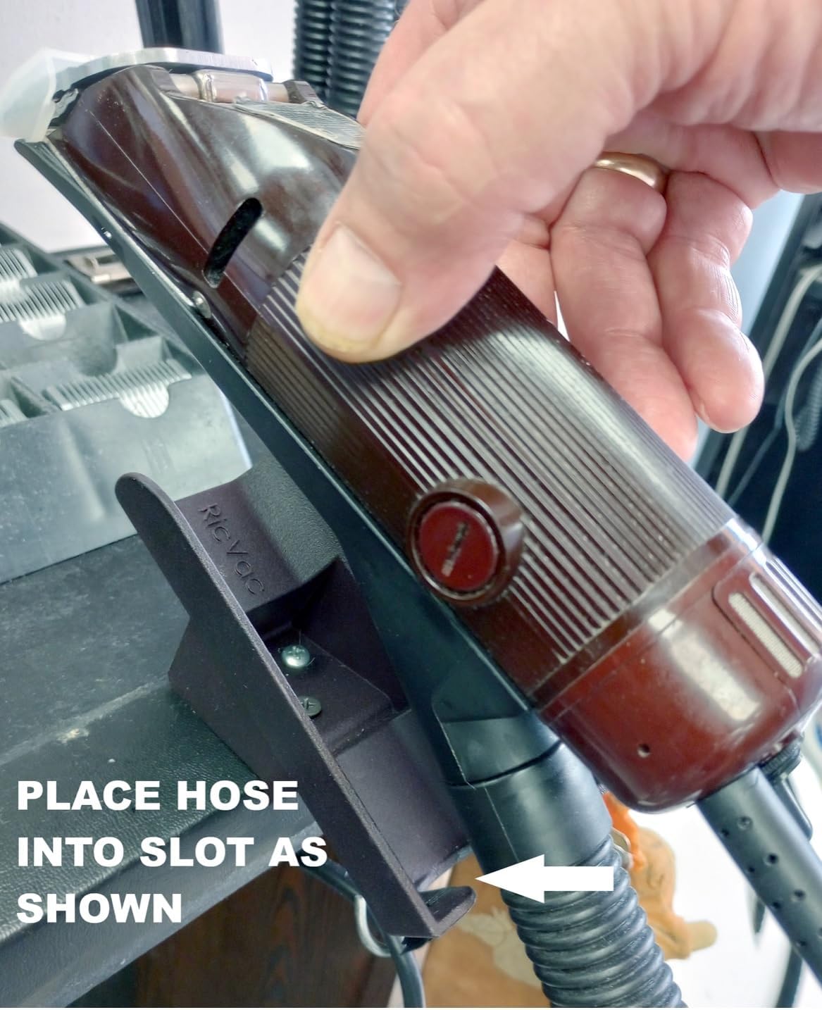 Clipper Vacuum Attachment Oster 76 / A5 & Accessories - Clippers NOT Included