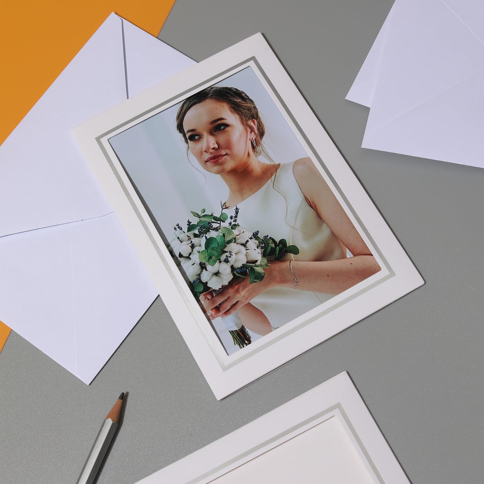 Paquete de 100 tarjetas de marco de fotos con sobres, marco de fotos de papel de 4 x 6 pulgadas, soporte para tarjetas de fotos para agradecimiento, día del padre, agradecimiento, boda, cumpleaños