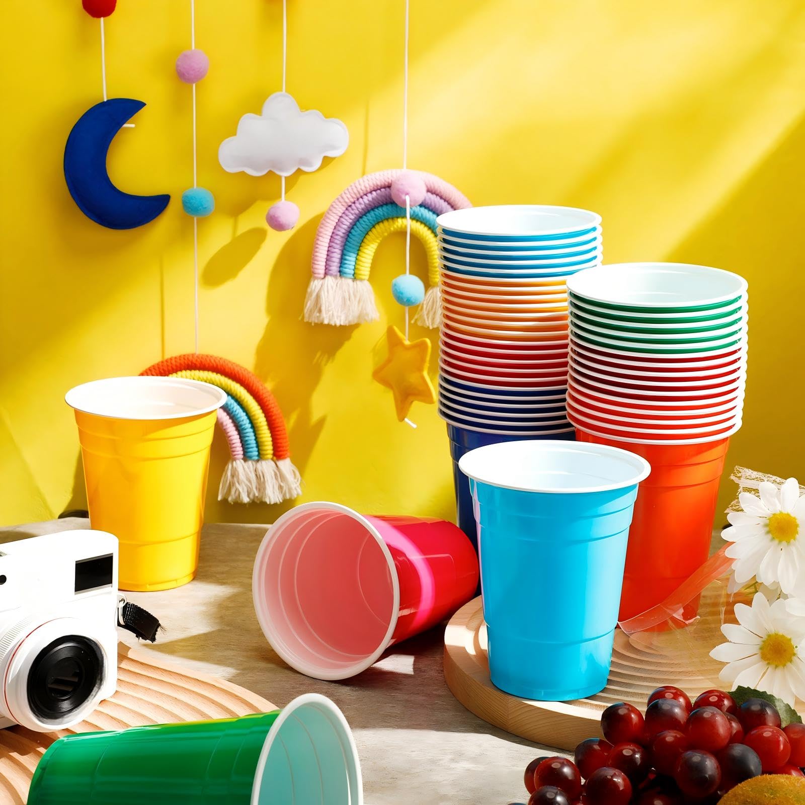 Xinnun 210 Stück Einweg-Kunststoffbecher in verschiedenen Farben, 473 ml, Partybecher für Party, Hochzeit, Weihnachten, besondere Anlässe