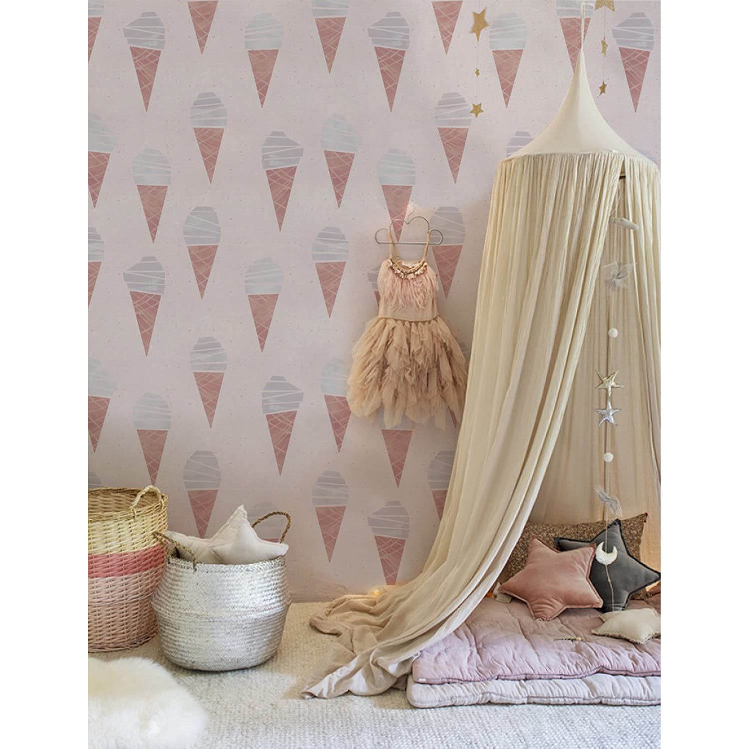 Papier peint muralo pour masquer les defauts des murs salon et meuble de chambre