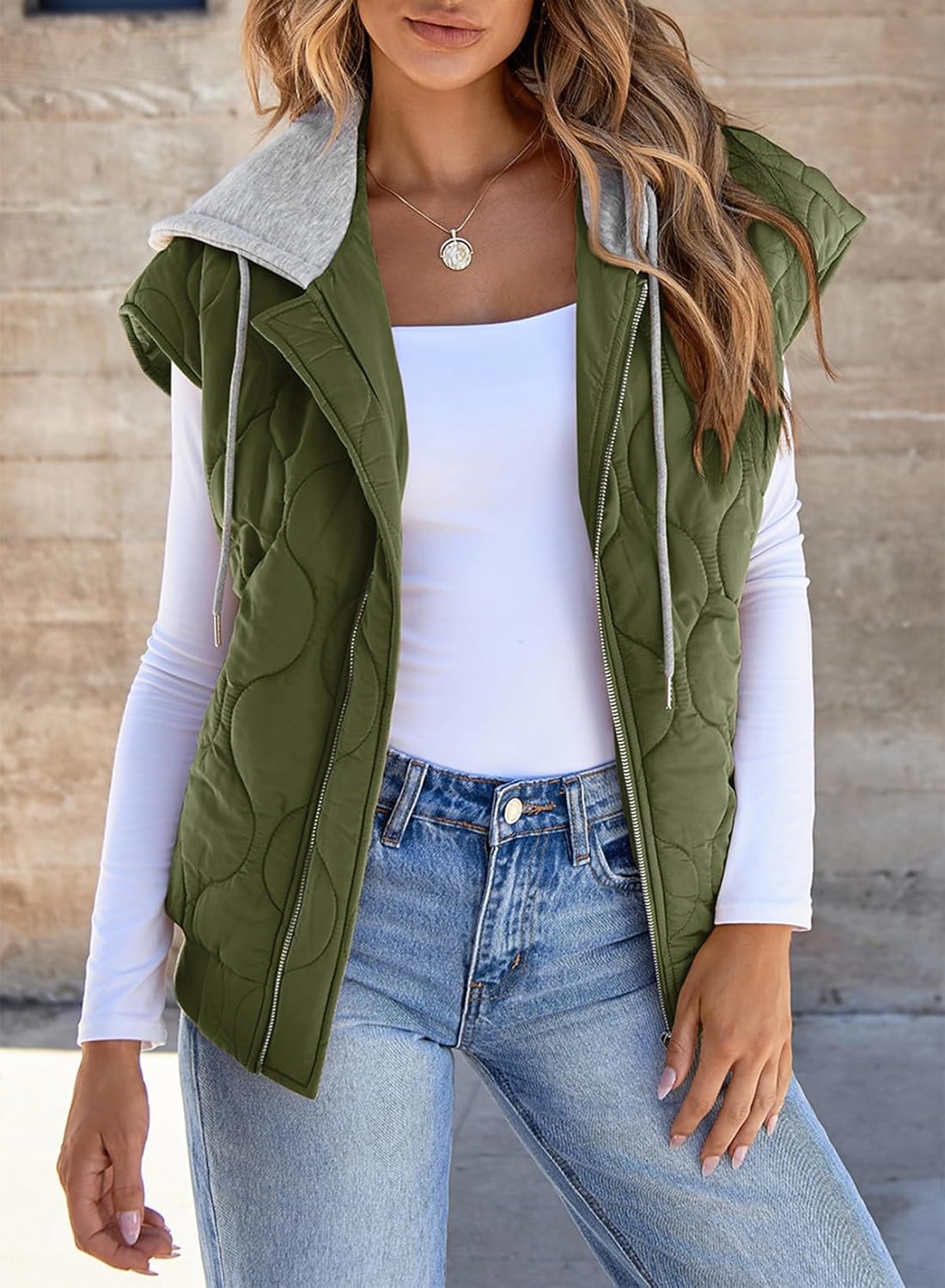 EVALESS Puffer Vest Women Cropped Hooded Zip Up Quilted Sleeveless Jackets 2025 Fall Lightweight Coat with Pockets - Image 2