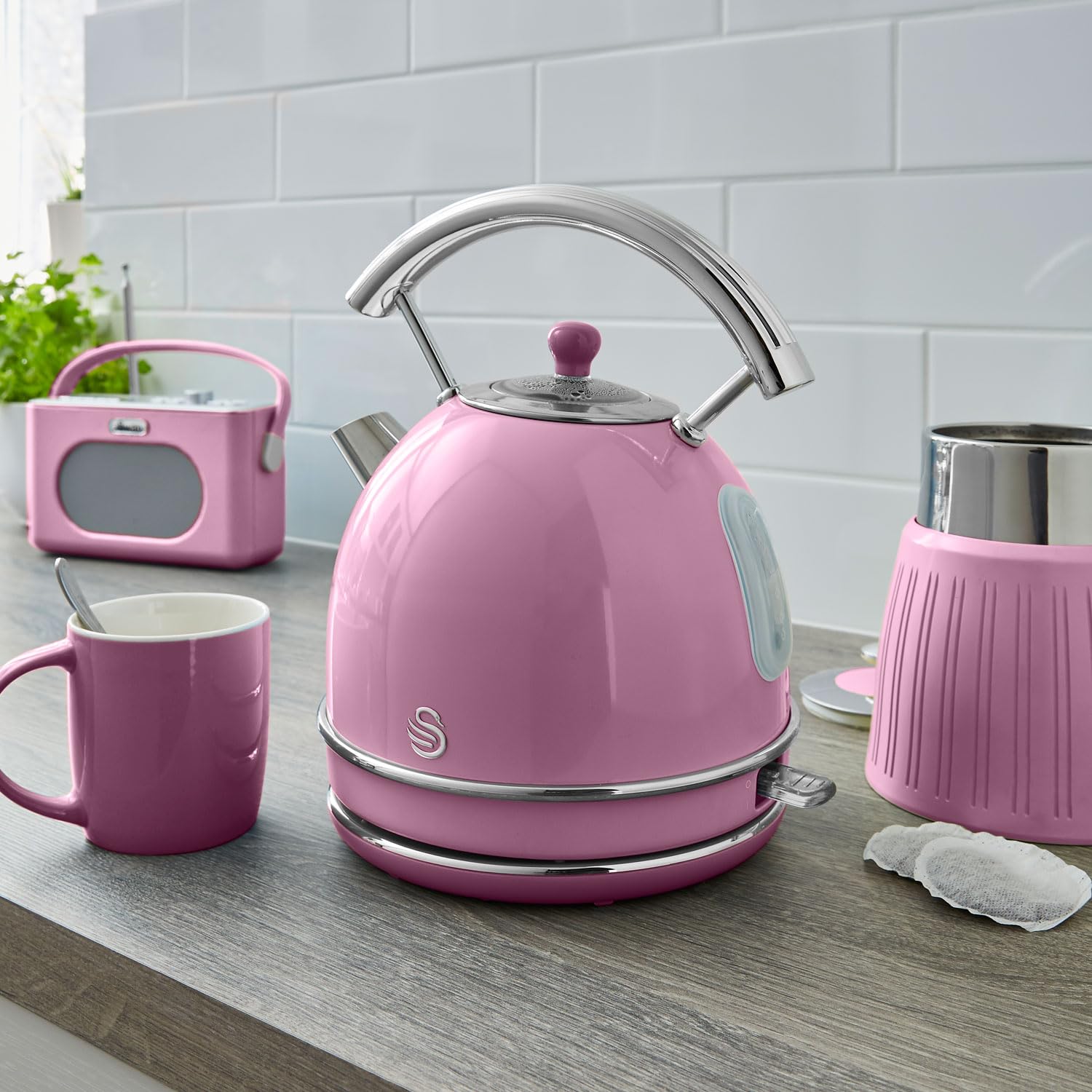 Swan Retro Waterkoker 1.5L - Crème