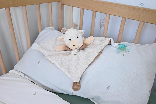 Baby NAT' - Doudou Plat Bébé Tout Doux Girafe Mango - Collection Mango - Idée Cadeau de Naissance - Doudou Bébé Tout Doux Facile à Attraper et à Câliner - Lavable en Machine à 30° - BN6105 - 4