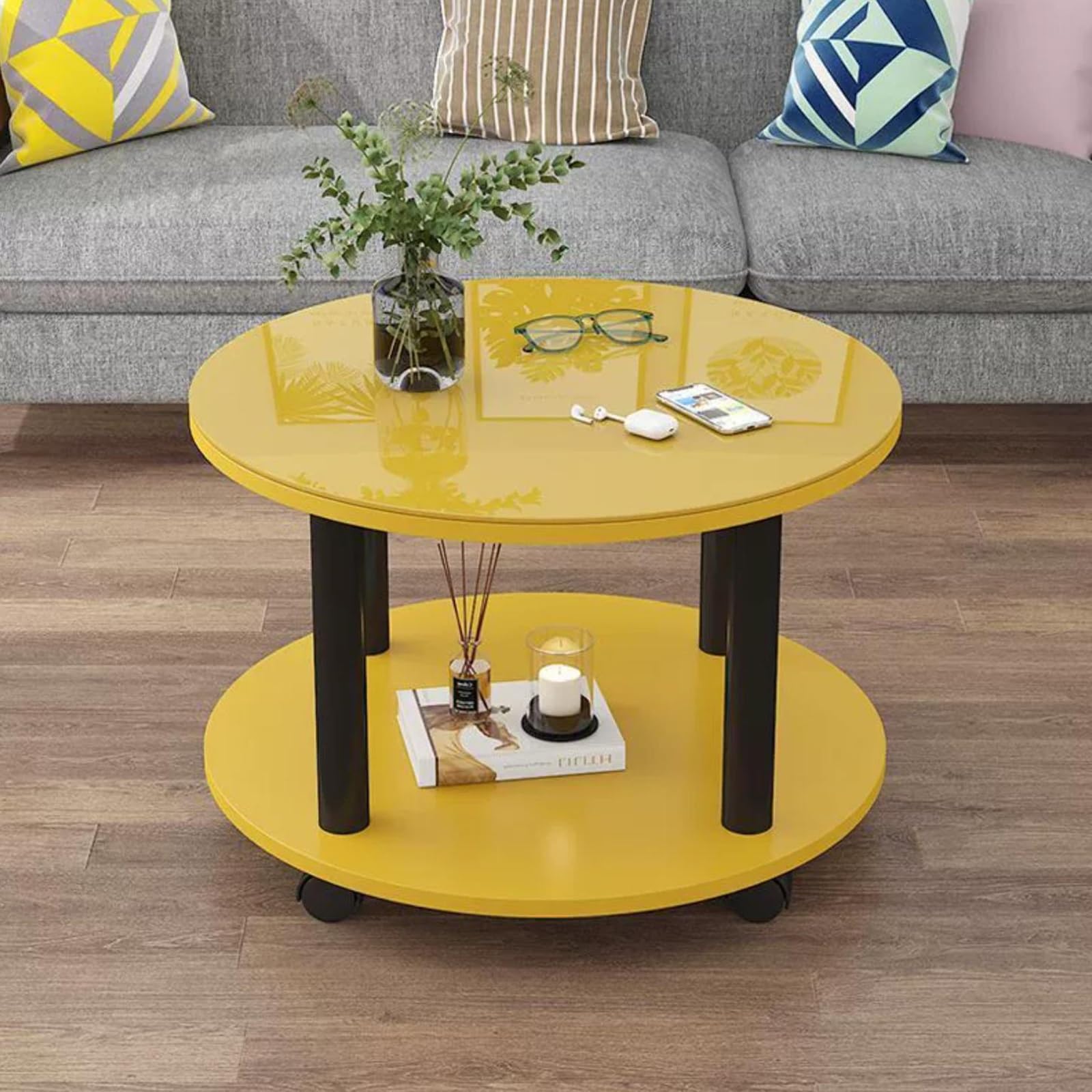 Table basse ronde jaune avec rangement : le meuble idéal des petits salons
