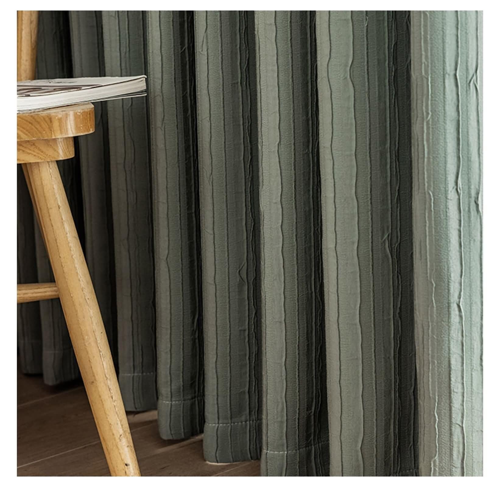 Rideaux thermiques isolants pour salon cosy vert uni texture froissée