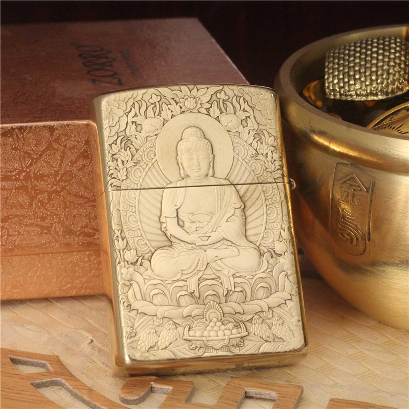 Encendedor de queroseno resistente al viento, cobre tallado a mano, recargable y portátil, diseño abatible, perfecto para acampar y regalos para hombres, ligero y duradero