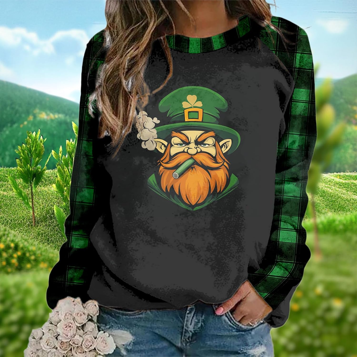 St. Patricks Day Sweatshirt Women Shamrock Print Clover Graphic Pullover Crewneck Fashion Casual Loose Fit Shirt - Image 2
