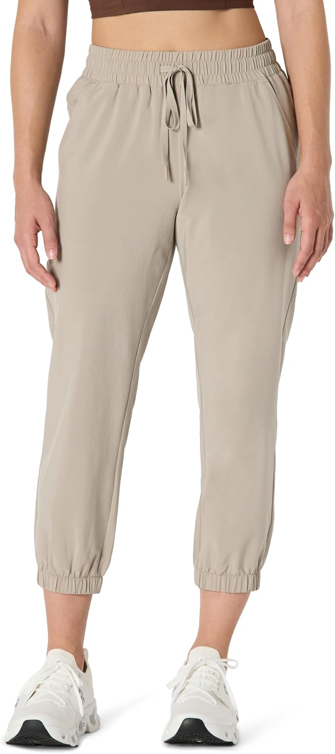Amazon Essentials Women's Active Performance Stretch Woven 23.5" Inseam Crop Jogger Pant