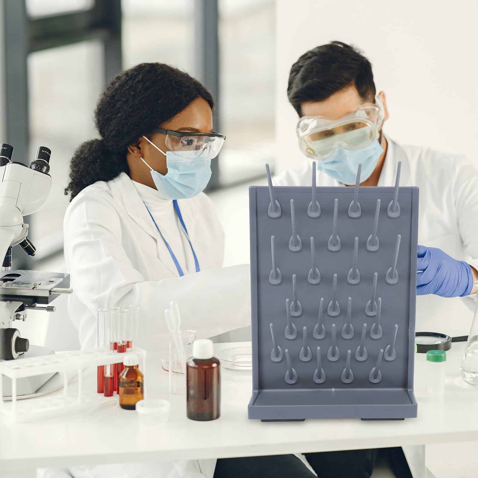 GALPADA Supporto per Pioli da Laboratorio in Pp Nero, Set 2 Pezzi, Rack Essiccazione Provette 27 Pioli, Adatto per Laboratori, Scuole e Ricerca, Design Pratico e Facile da Pulire