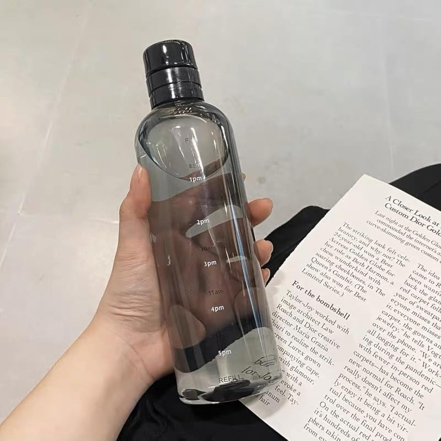 500/ 750ml Plastic Water Bottle with Time Marker, Large Capacity Leakproof Drink Bottle Transparent Milk Juice Simple Cup for Men Women Gym Outdoors Sports Fitness (500ML, Black)