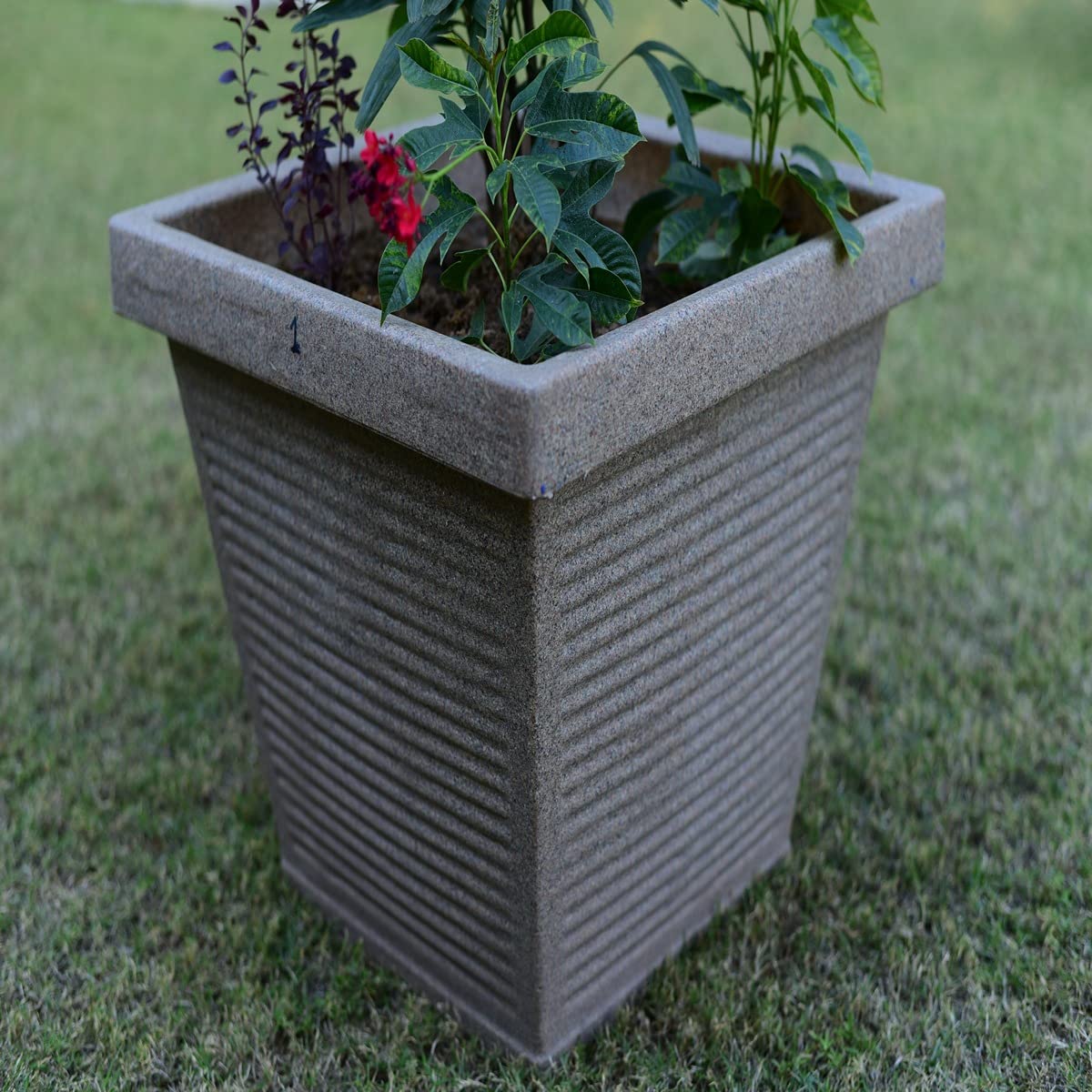 Super Lifestyle 16 Inch Pots for Plants Lightweight & Durable Polymer Suitable for Indoor Outdoor Home & Garden Decor Flower Pot Gamla with Drainage Holes for Balcony & Terrace Garden (Grey) (B0C1PCNSFK) Amazon Price History, Amazon Price Tracker