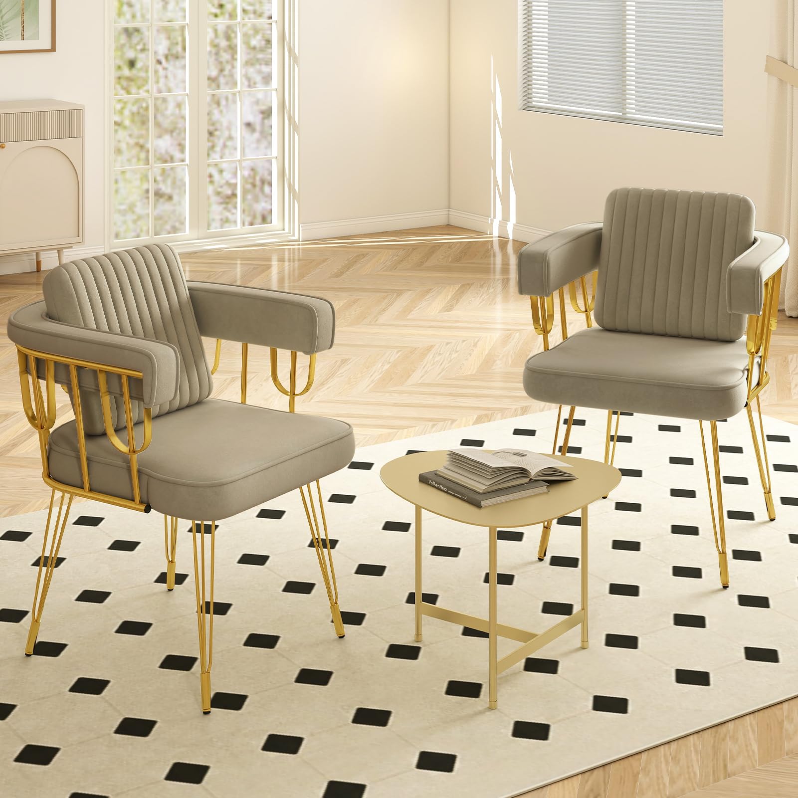 Hellove Chaise Coiffeuse Velours avec Accoudoirs, Fauteuil Salon Métal Doré – Vanity Chaise Moderne pour Chambre à Coucher, Salle à Manger, Coussin Décoratif Inclus, Brun