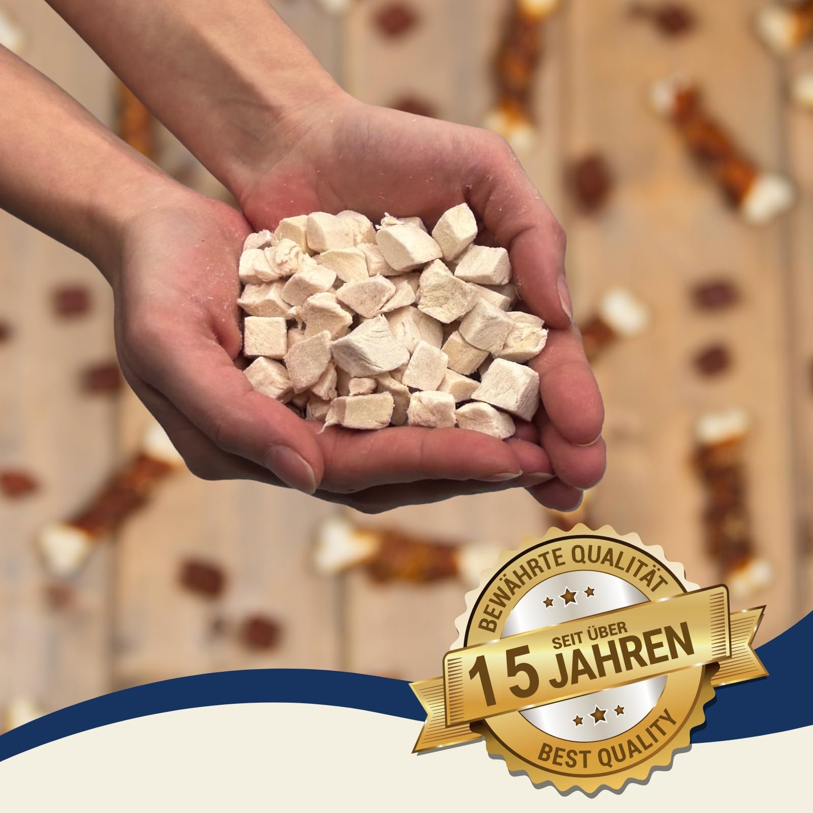 Lyra Pet® 5 kg (25x 200 g) Hühnerbrustwürfel gefriergetrocknet Hund & Katze | Snack für Hunde & Katzen - Getreidefreies & fettarmes Leckerli - Auch für Kitten, Welpen & Senioren - Proteinreiches Futter