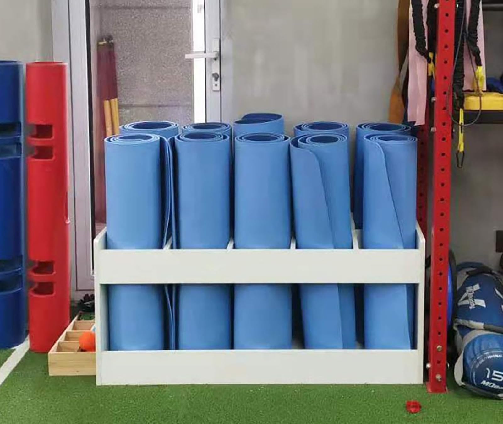 Soporte para Esterilla de Yoga para el hogar, Soporte para Esterilla de Yoga, Cesta de Madera Natural para Esterilla de Yoga, Rodillo de Espuma, Pesas Rusas, Bloques de Yoga, Raquetas de bád
