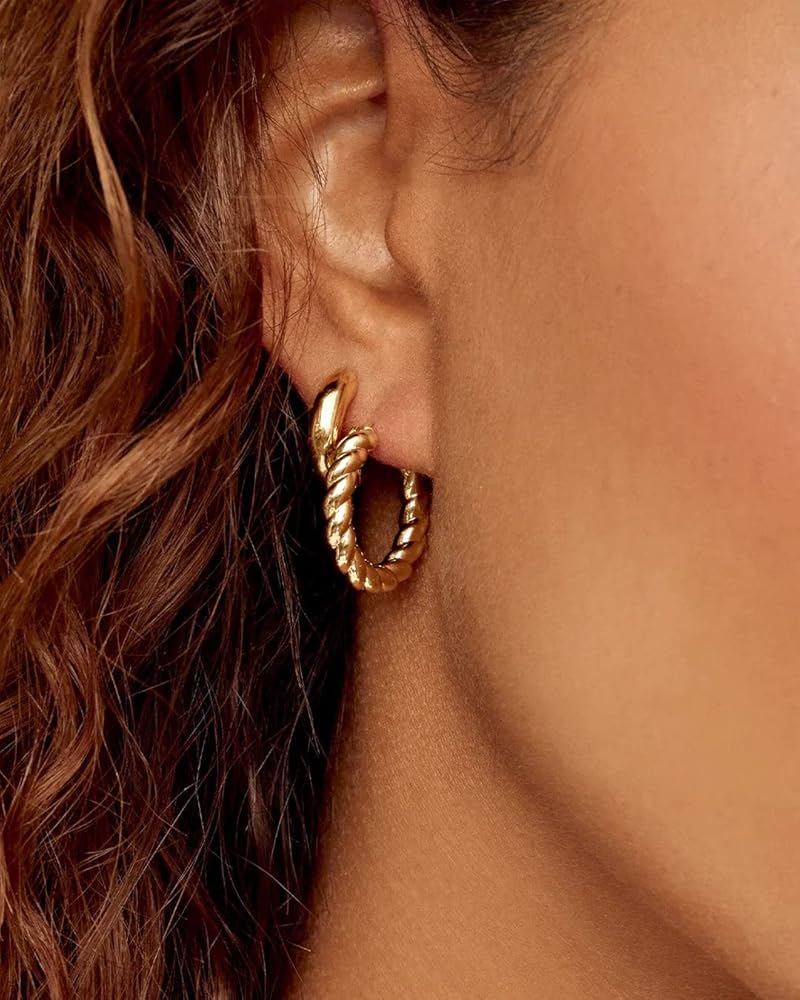 Gorjana【センスUP☆】High Shine Croissant Hoop ピアス Amazon.com: gorjana - Crew Hoops 13/16” - 18k Gold-Plated