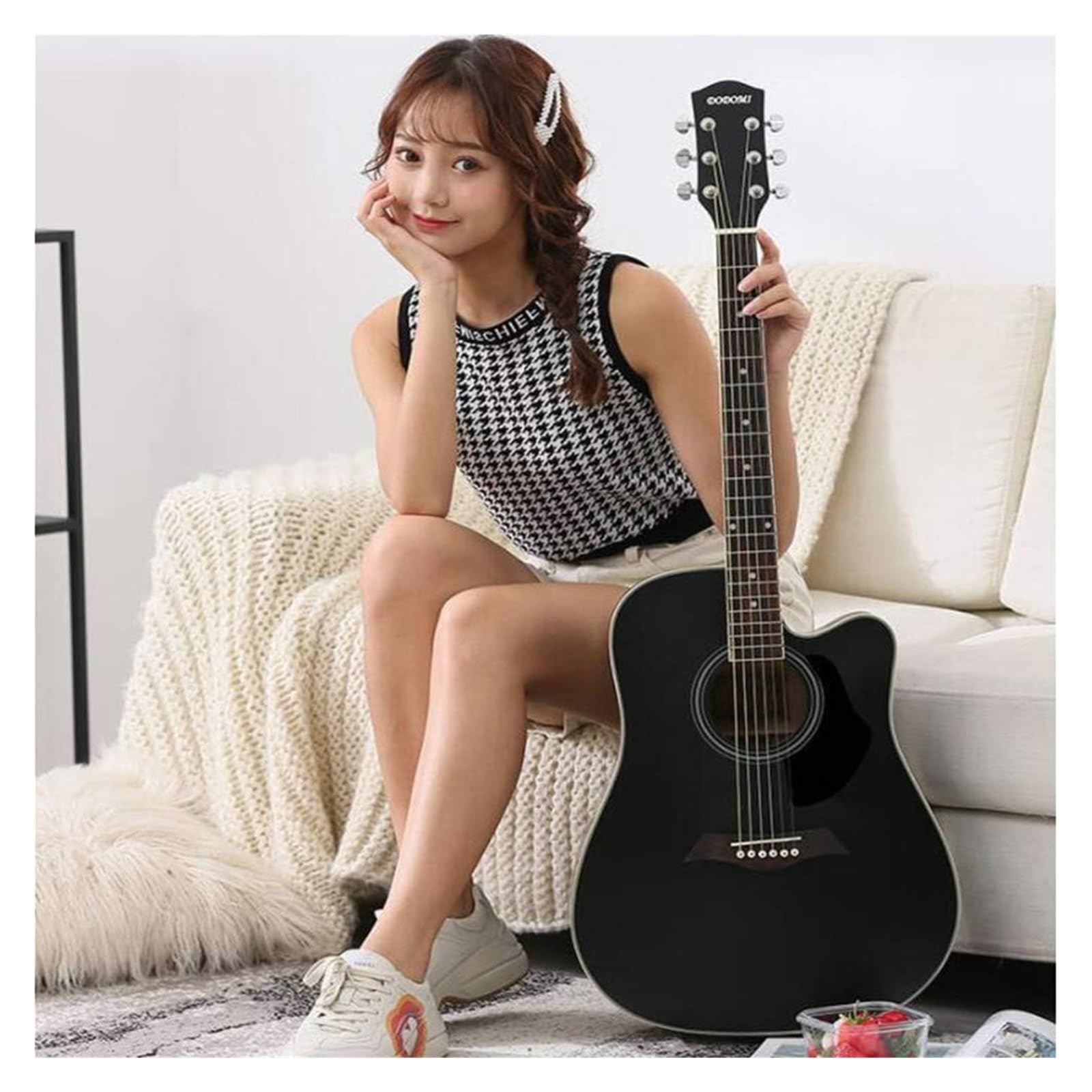 41-Zoll-Cutaway-Akustikgitarrenpaket For Einsteiger, Basis-Starterset In Voller Größe Mit Gigbag, Saiten, Gurt, Stimmgerät Und Plektren For Musikliebhaber Der Einsteiger(Black)