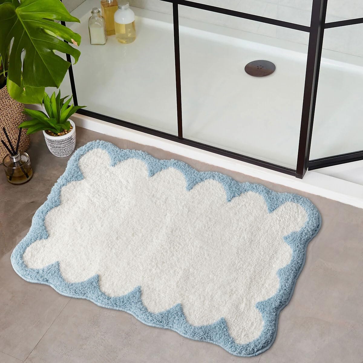 Amazon.com: Urtlmaji Scalloped Bath Mats Blue Bathroom Rugs Non Slip ...