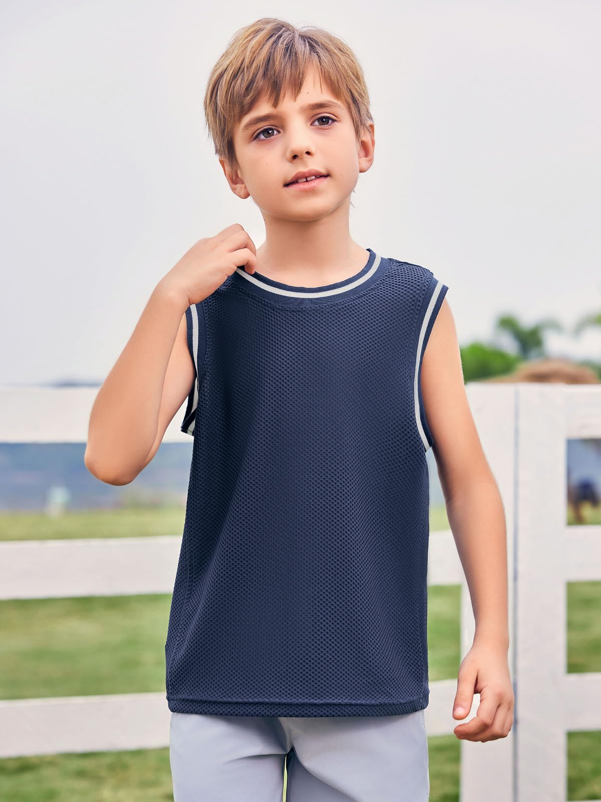 Haloumoning Jungen Unterhemden Sommer Sportliche Tank Top Kinder Leicht Ärmellose T-Shirts Basketball Trikots Tops