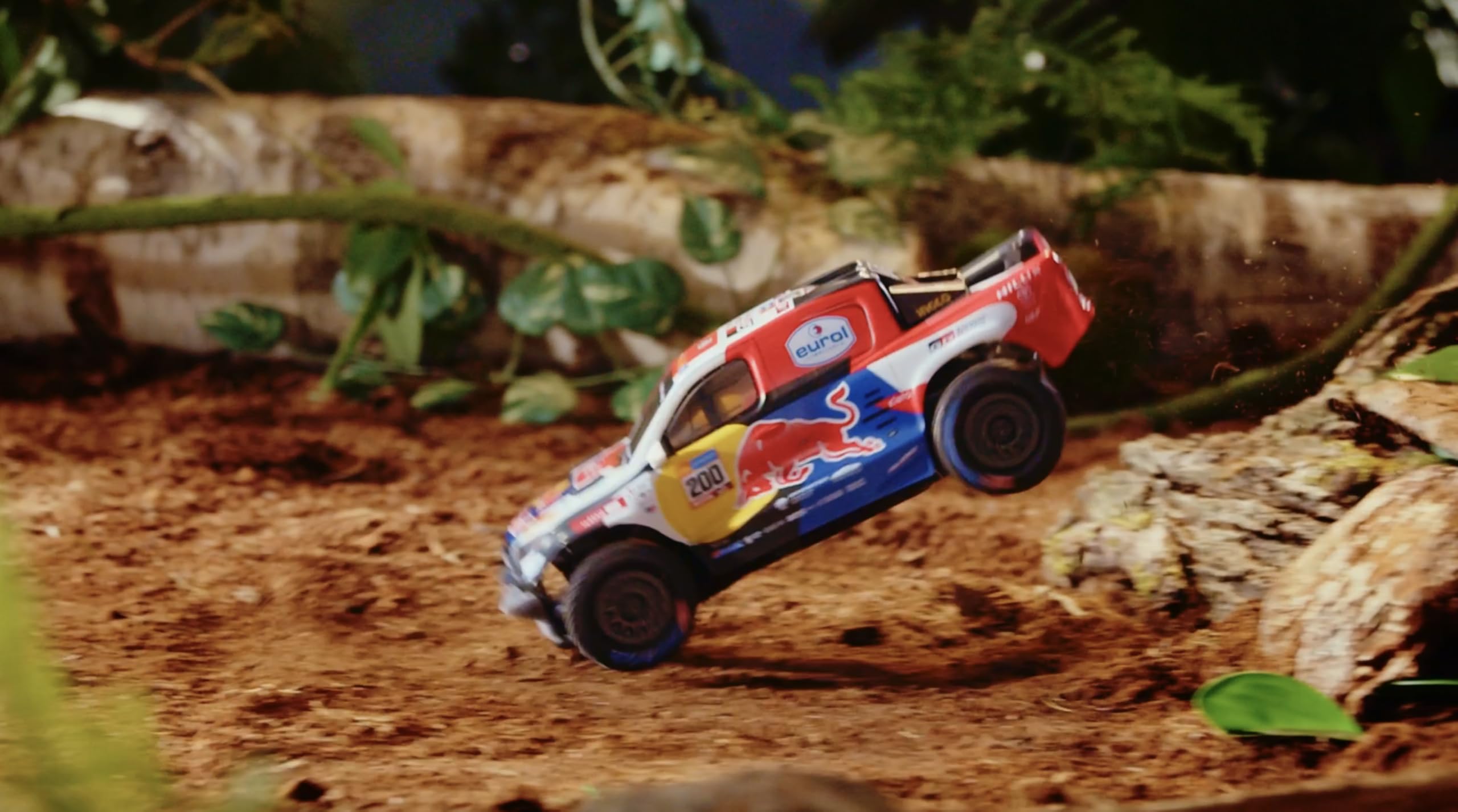 Nikko RC 10591 Night Mode Toyota Gazoo Dakar zdalnie sterowany samochód rajdowy 25 cm 2,4 GHz 40 m