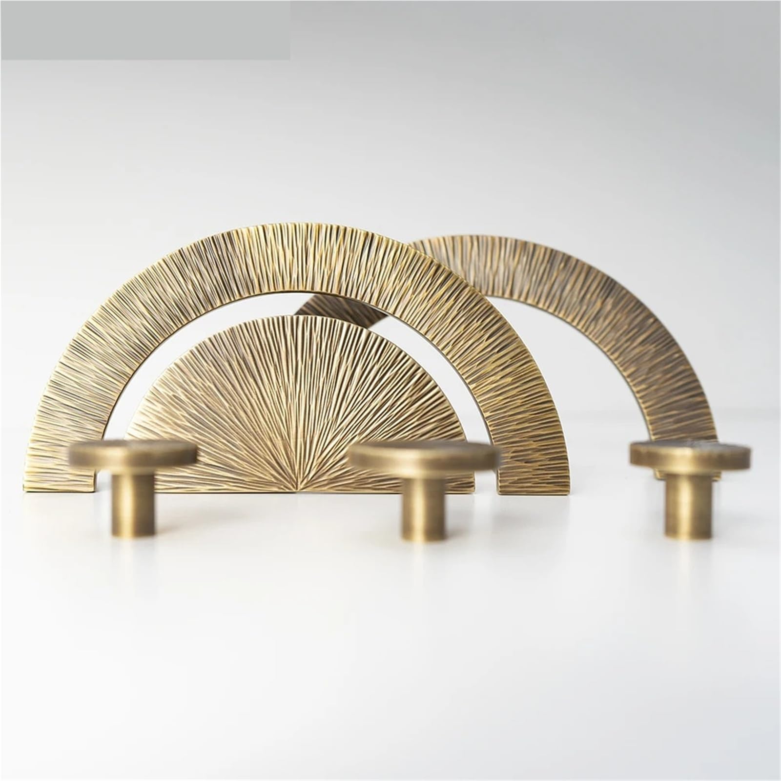 Poignée de tiroir de bureau C-5921-M 28mm pour relooker votre mobilier de chambre et quincaillerie