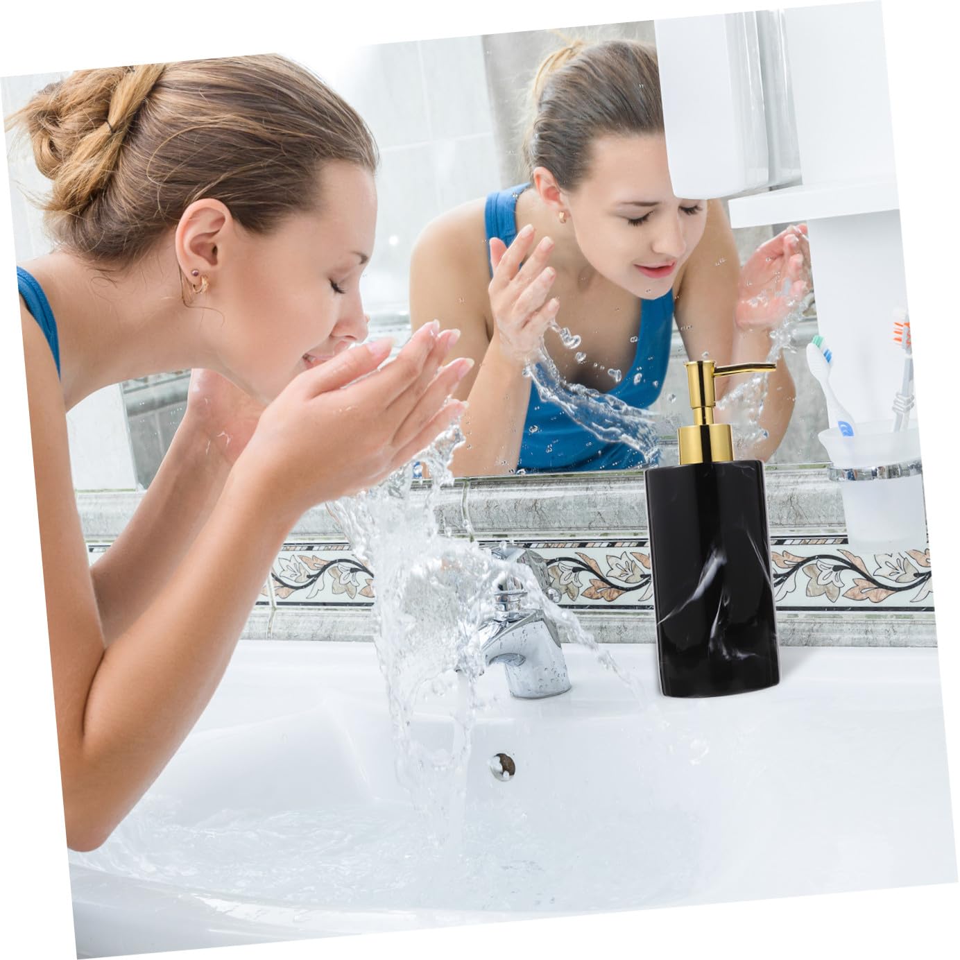 TOYANDONA 350ml Nachfüllflasche aus Kunstharz mit Marmor Design Innovativer Pumpspender für Shampoo und Flüssigseife für Badezimmer und Reise Zufällige Farbe