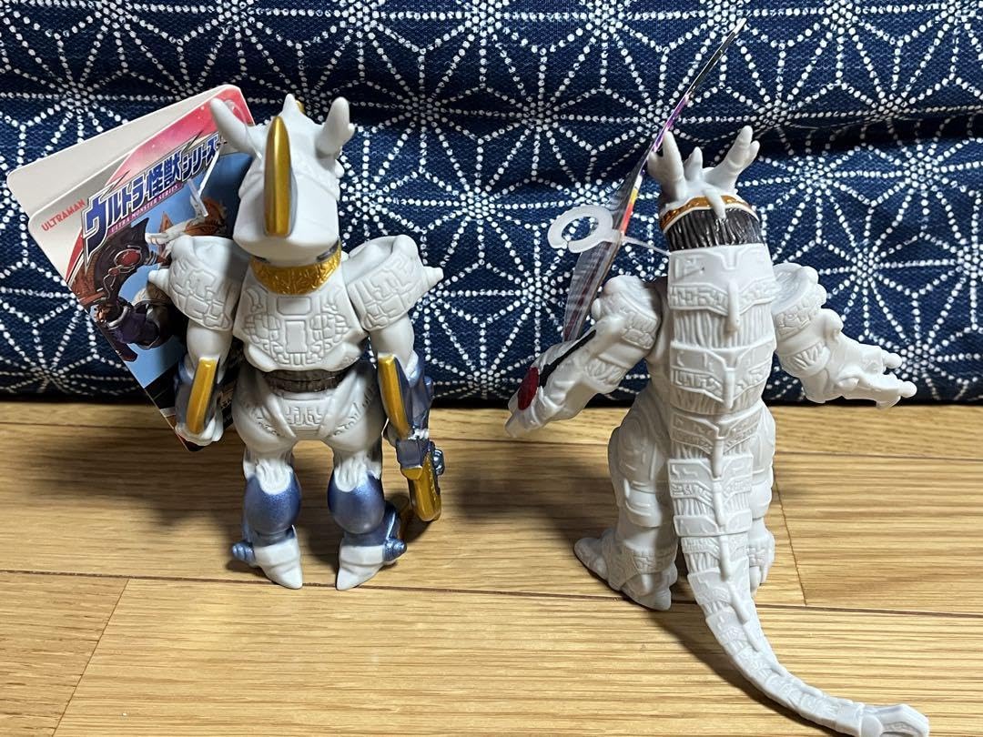 Amazon.co.jp: Ultra Kaiju Series Galactron Mk2, Set of 2 : Toys