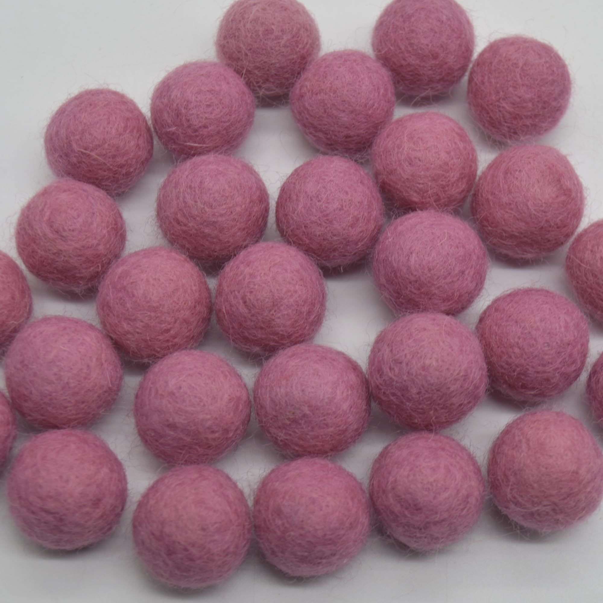 Oriental Direct Coral Pink 100% Wool Felt Balls - 2Cm - 100 Felt Balls