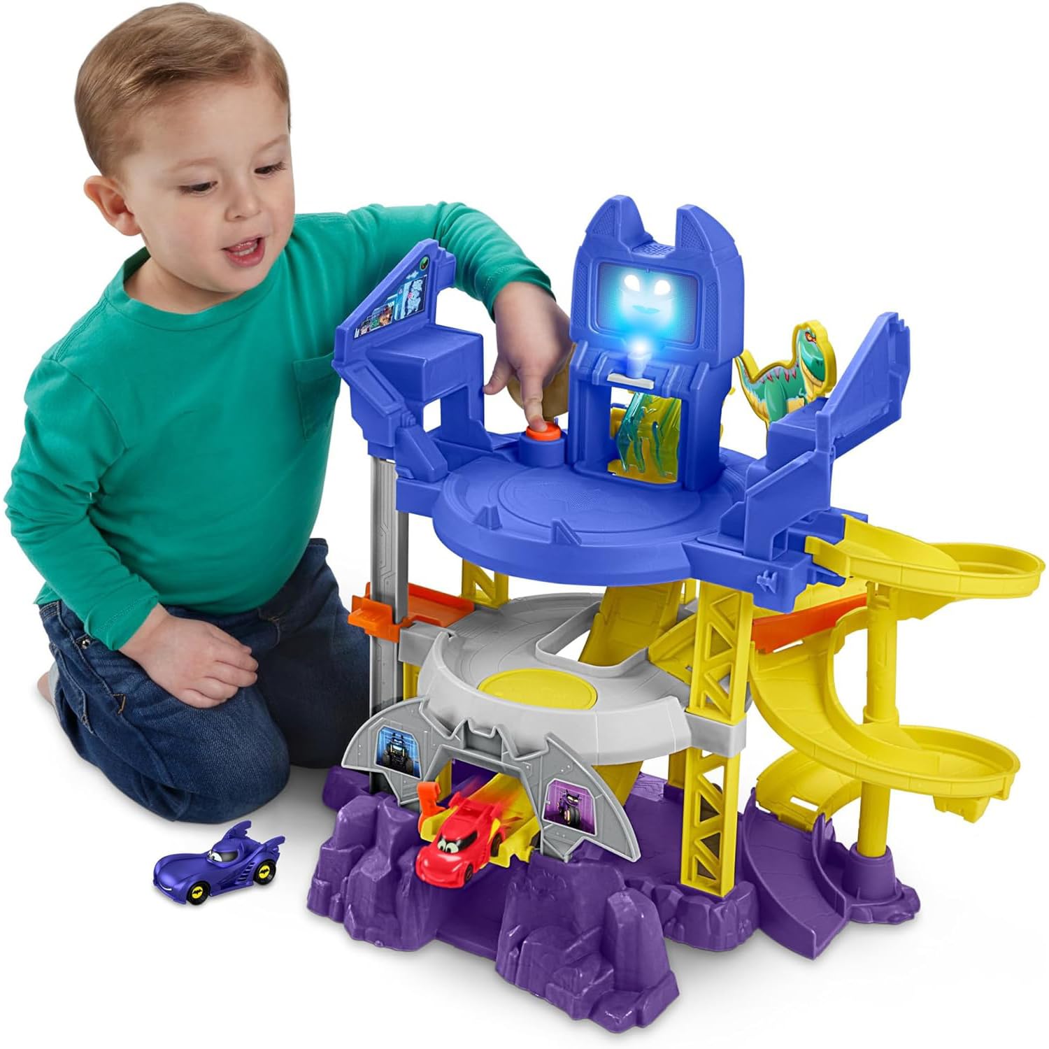 Fisher-Price DC Batwheels - Batcaverne Lancia et Sflèche, Jeu de Piste inspiré de la Batcaverne avec 3 Plans de Jeu, lumières et Sons, Comprend 2 Voitures, Jouet pour Enfants, 3+ Ans, HYR74
