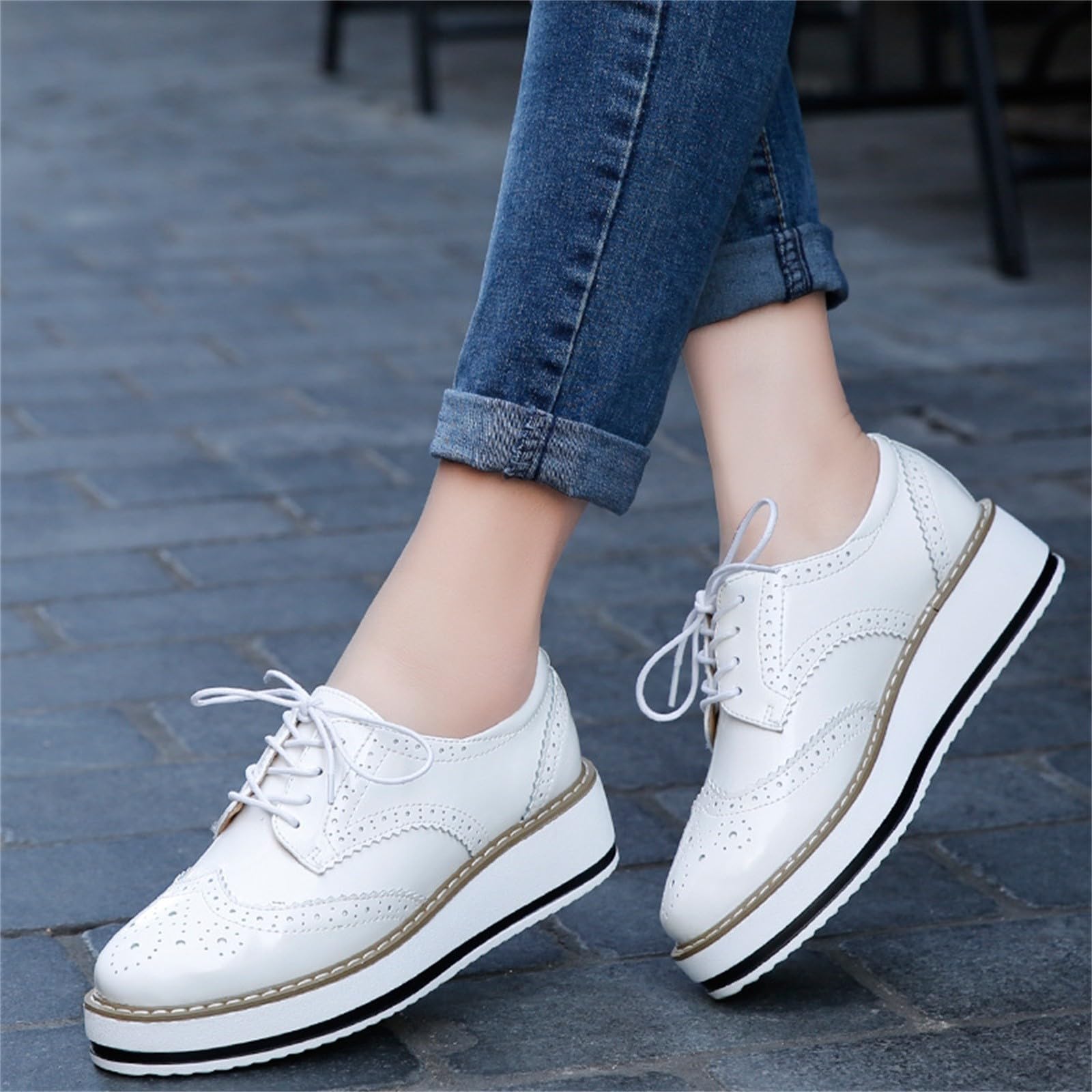 Chaussures Oxford à plateforme pour femme - Style classique - En cuir épais - Bout rond - Chaussures compensées à lacets - Respirantes et confortables - Brillantes