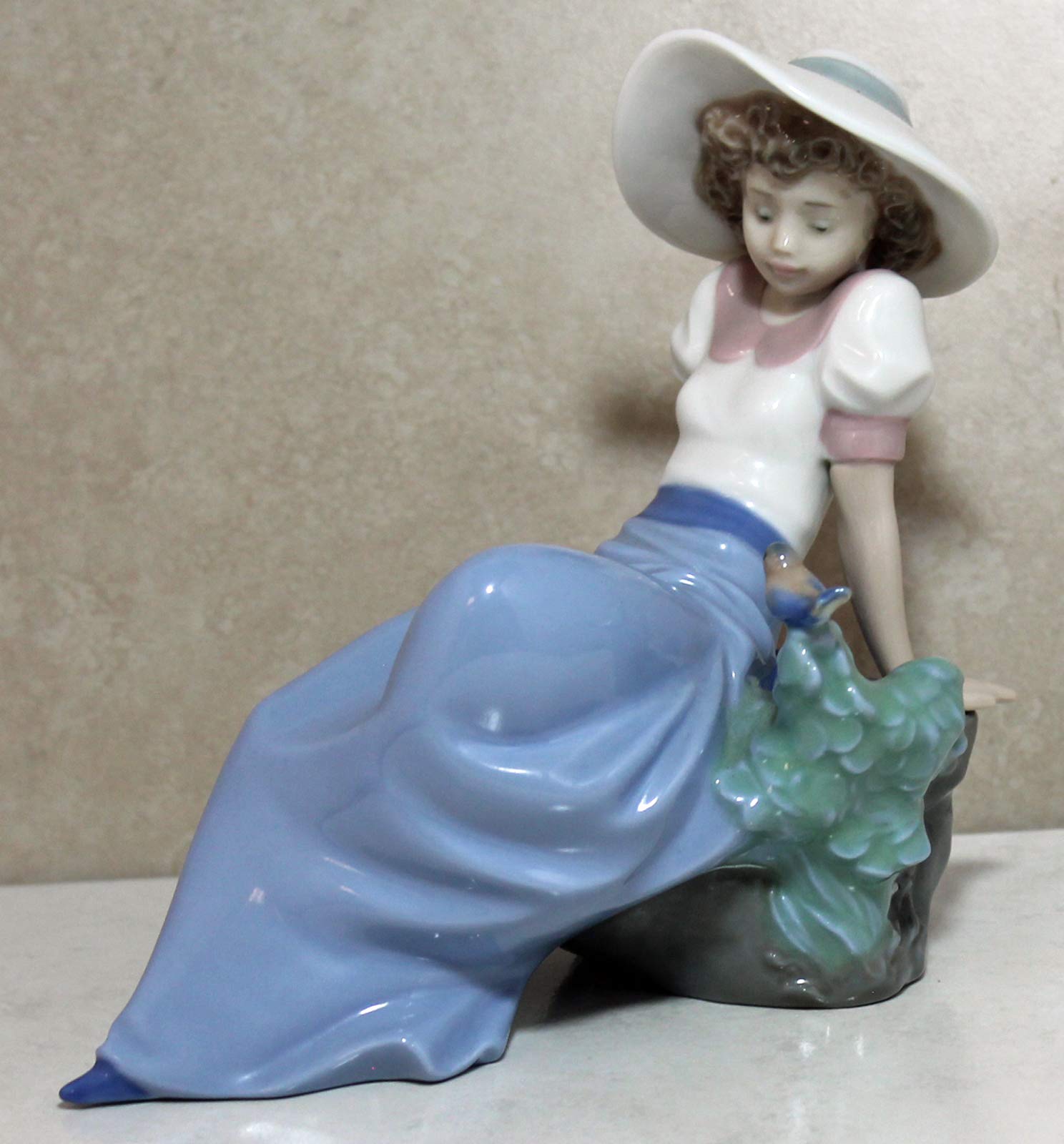 Amazon.co.jp: Nao by Lladro コレクション用磁器フィギュア: 鳥 Amazon.co.jp: Nao by Lladro コレクション用磁器フィギュア: 鳥