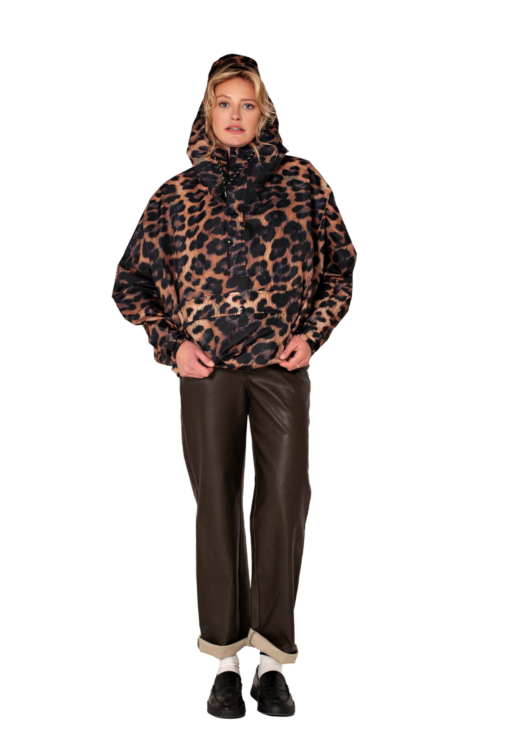 Rainkiss – Regenanorak Poncho für Erwachsene – Wasserdicht – PFAS-frei – Einheitsgröße – Leopard Print – 100% recyceltes Polyester – Design: Dark Leopard