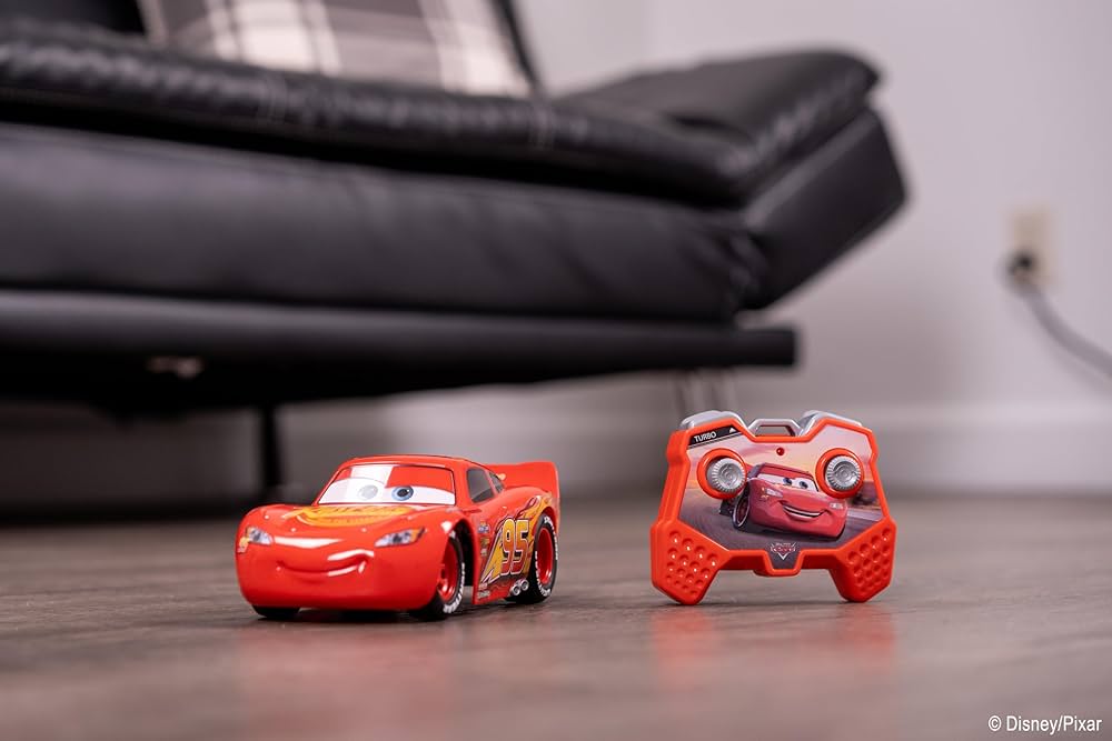 その他 Disney Pixar RC Remote Control Car Jada Toys Pixar Cars 1:24 Lightning McQueen RC Remote Control Car