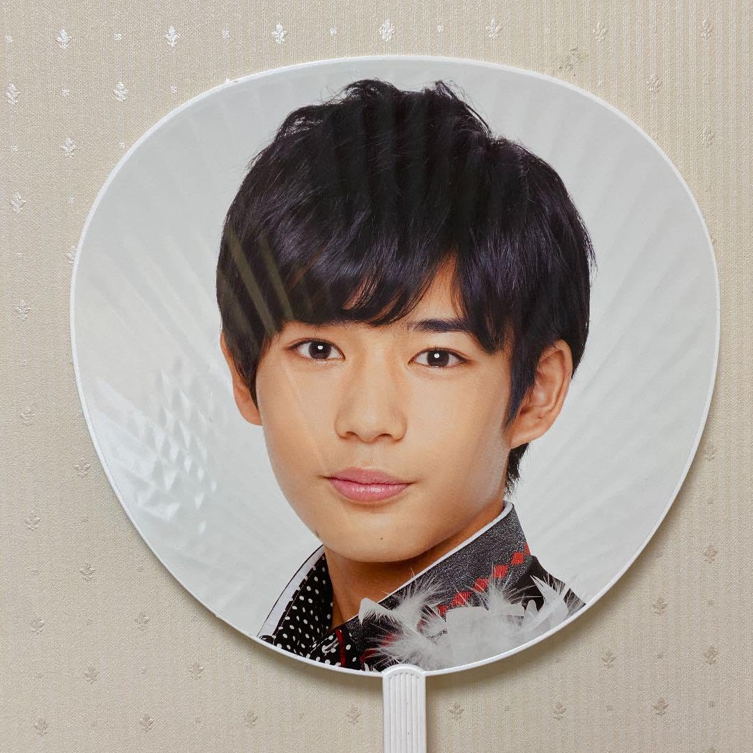 長尾謙杜 うちわ 団扇